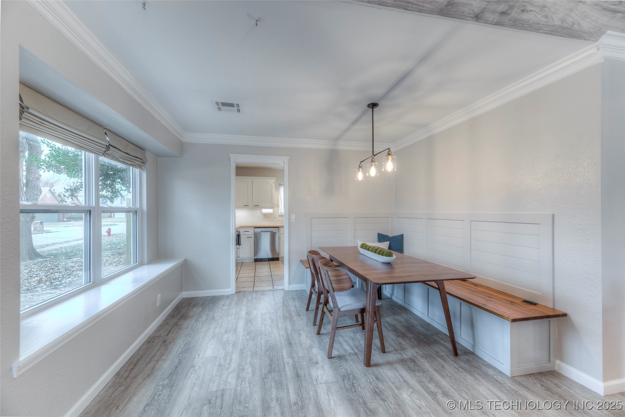 2008 W Dallas Street Property Photo 7