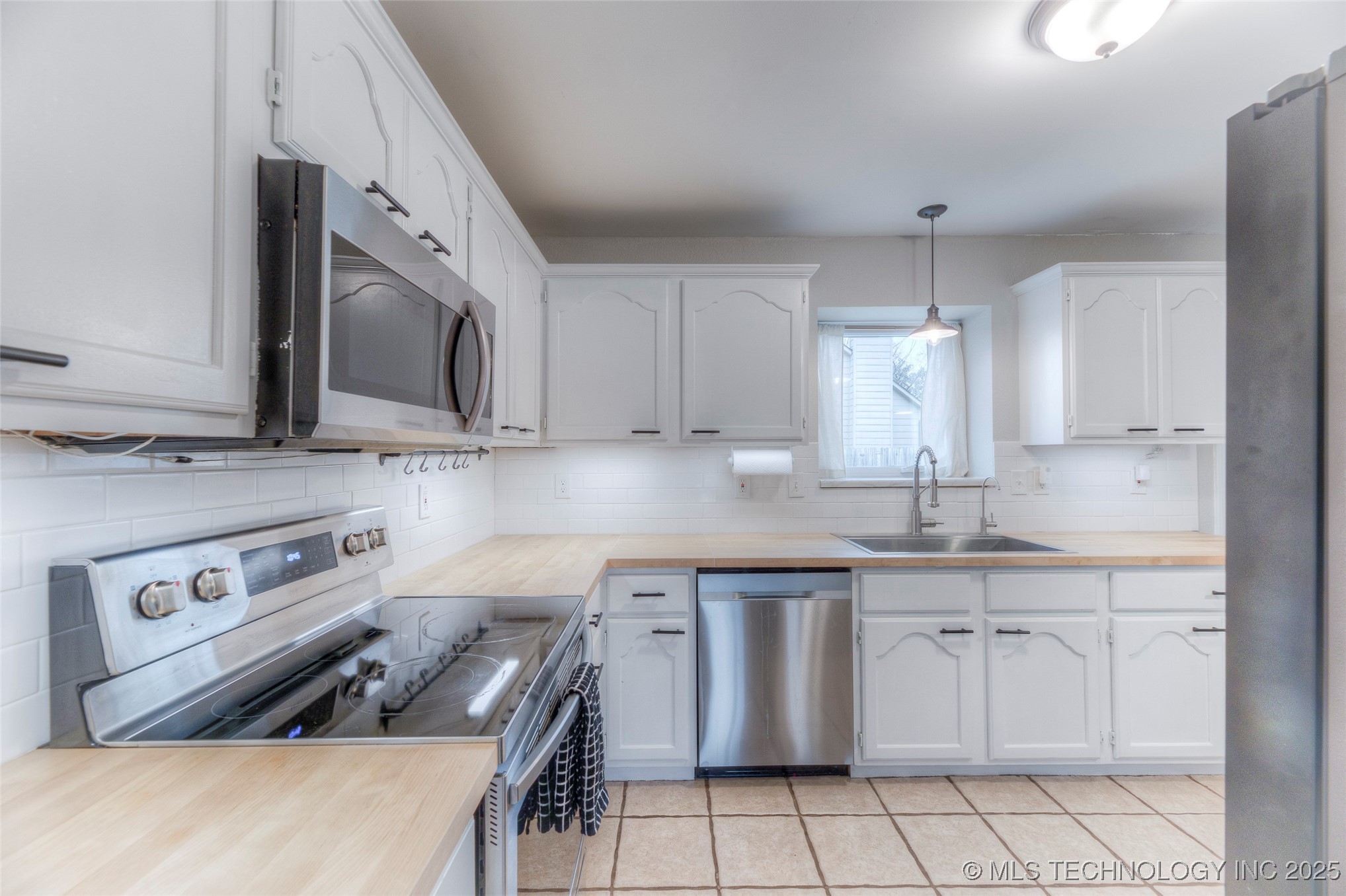 2008 W Dallas Street Property Photo 8