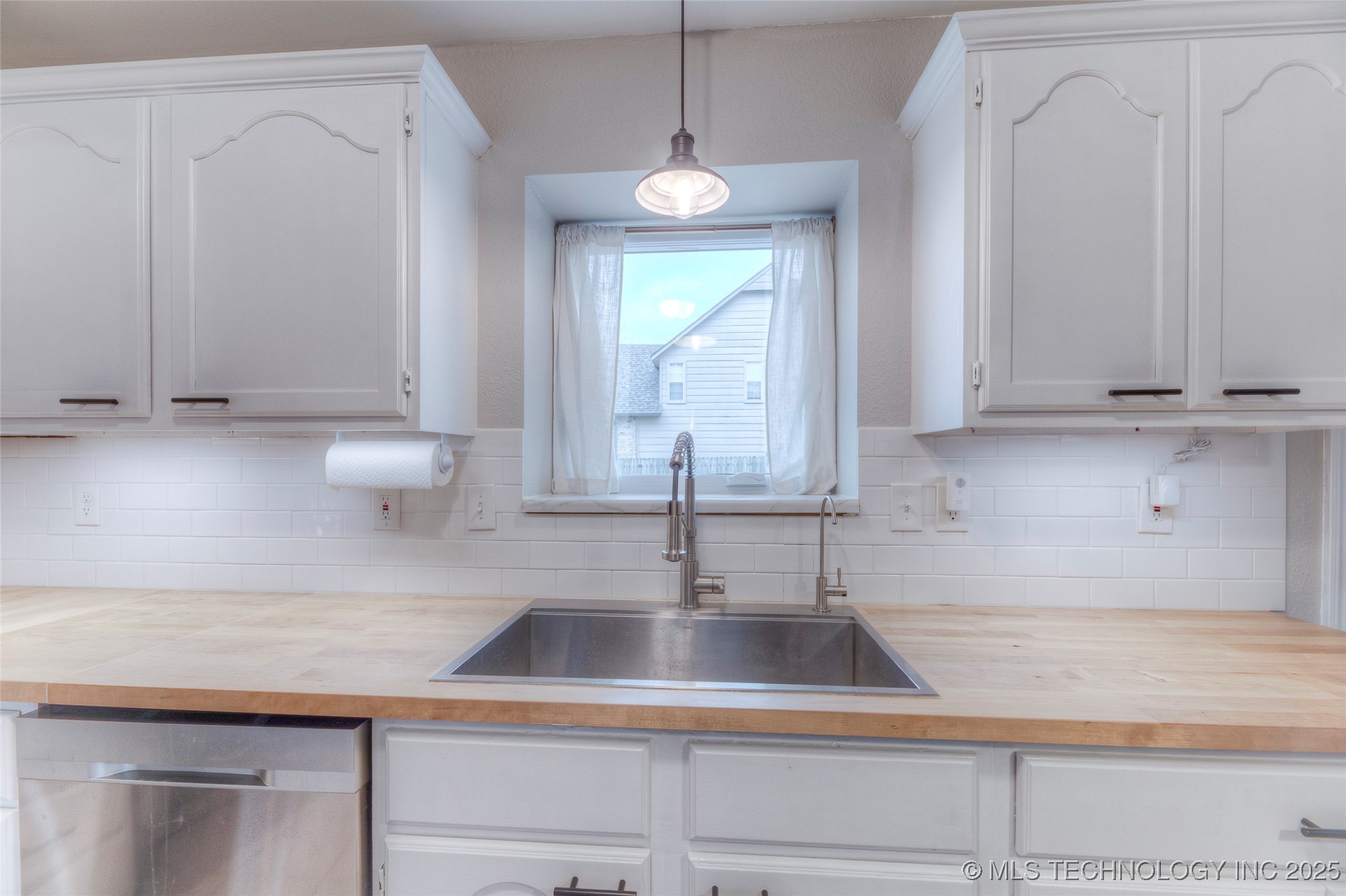 2008 W Dallas Street Property Photo 10