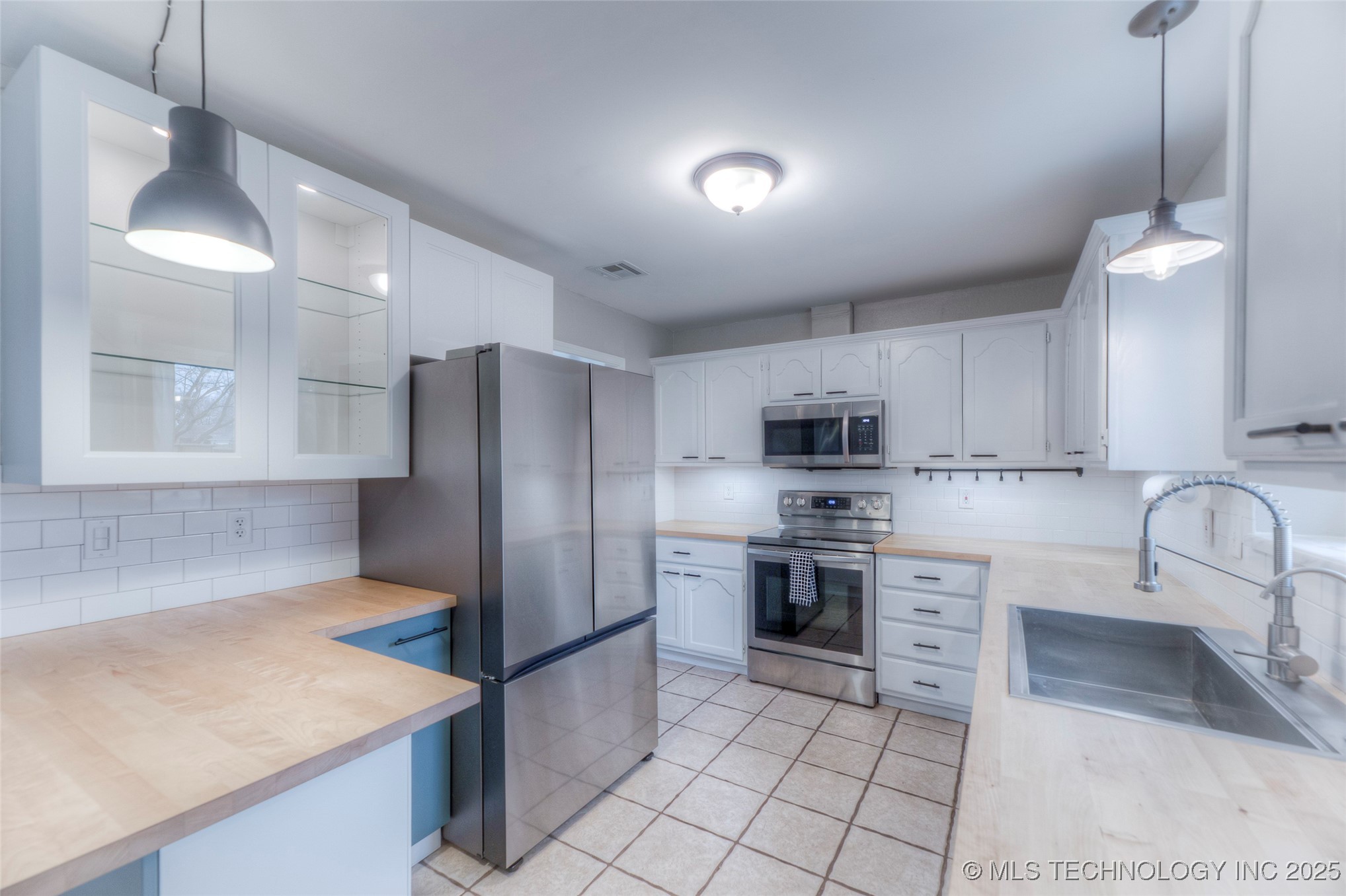 2008 W Dallas Street Property Photo 11