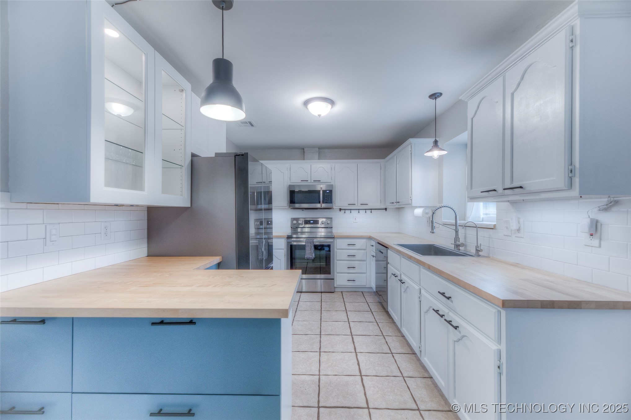 2008 W Dallas Street Property Photo 12