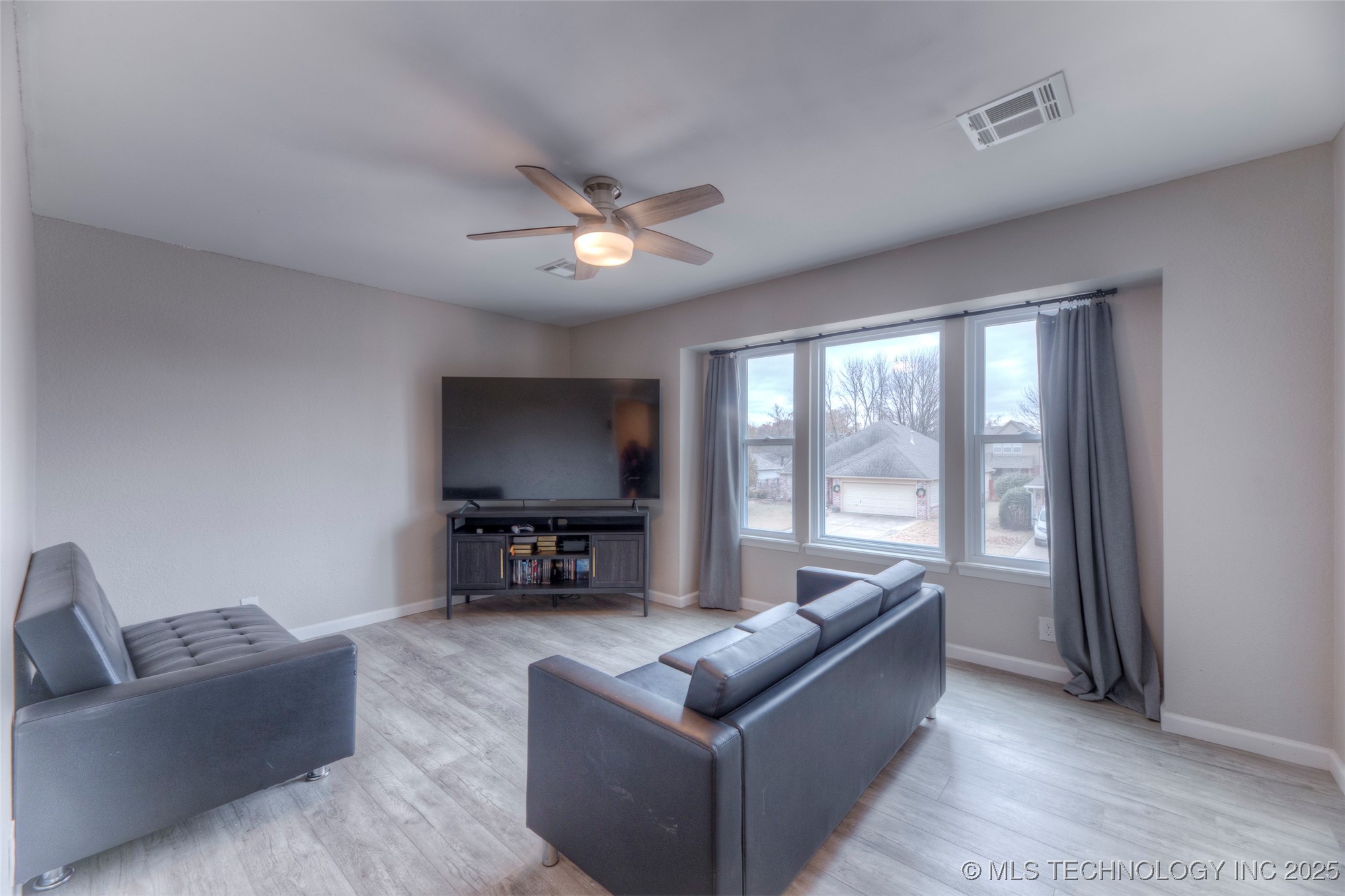 2008 W Dallas Street Property Photo 33