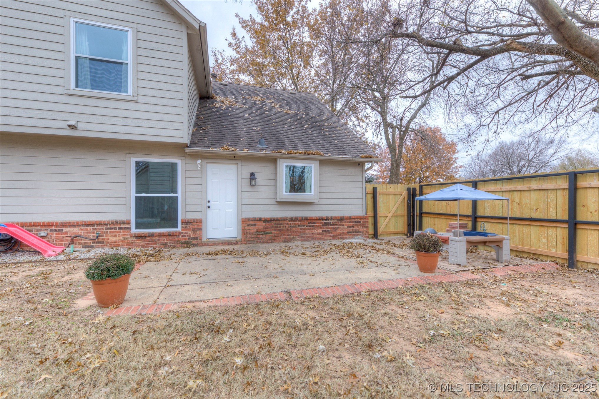 2008 W Dallas Street Property Photo 34