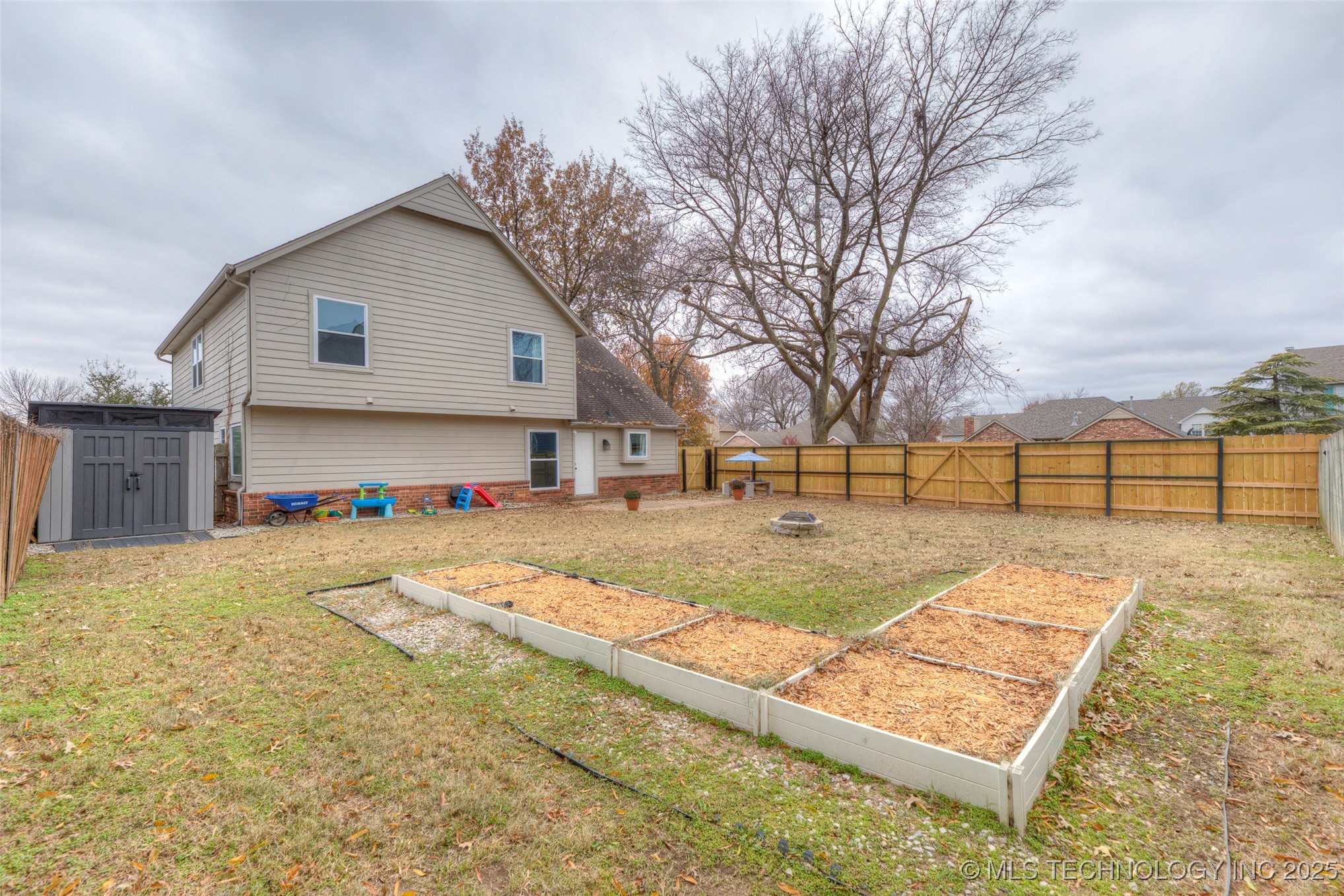 2008 W Dallas Street Property Photo 35