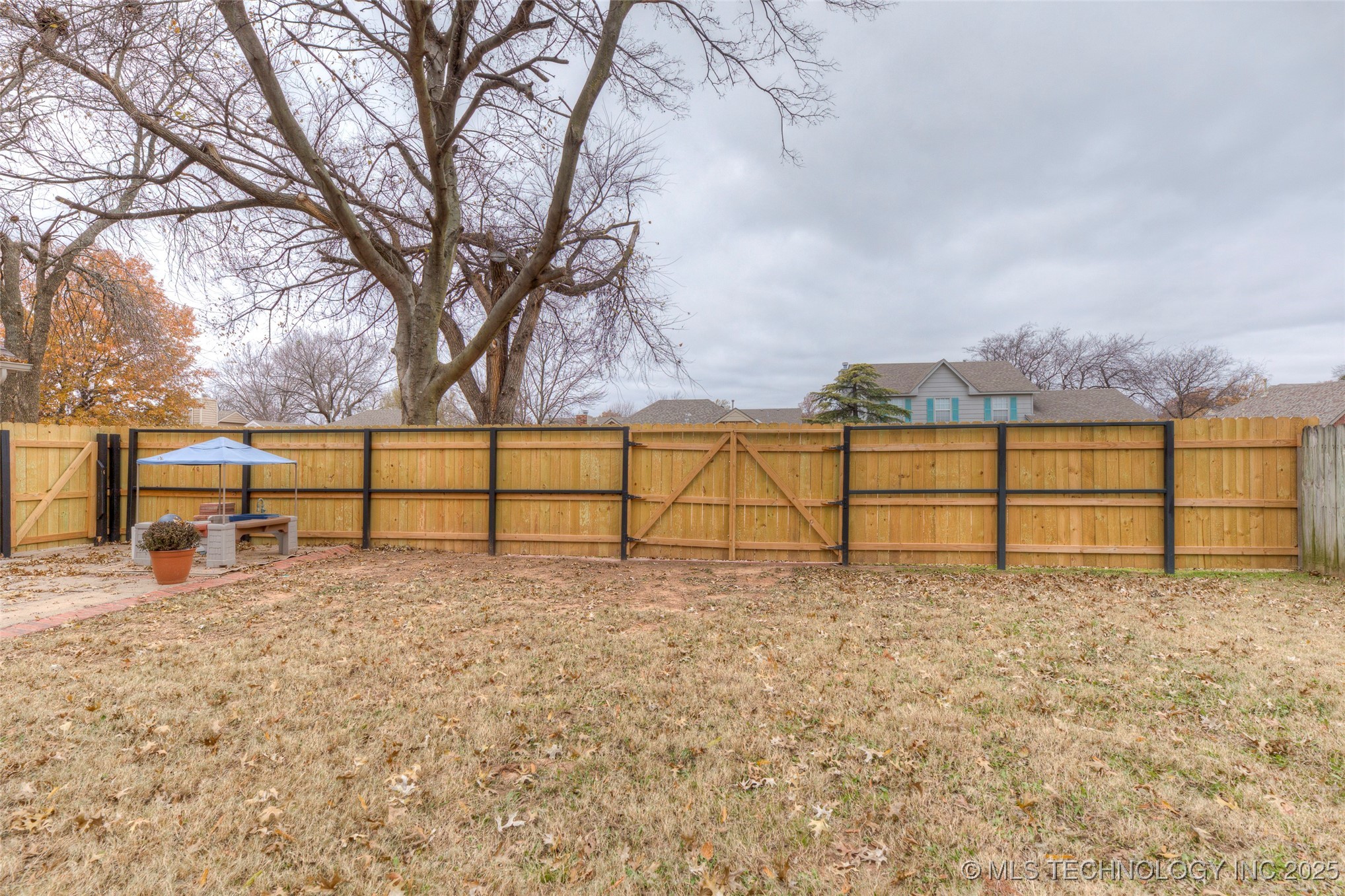 2008 W Dallas Street Property Photo 36