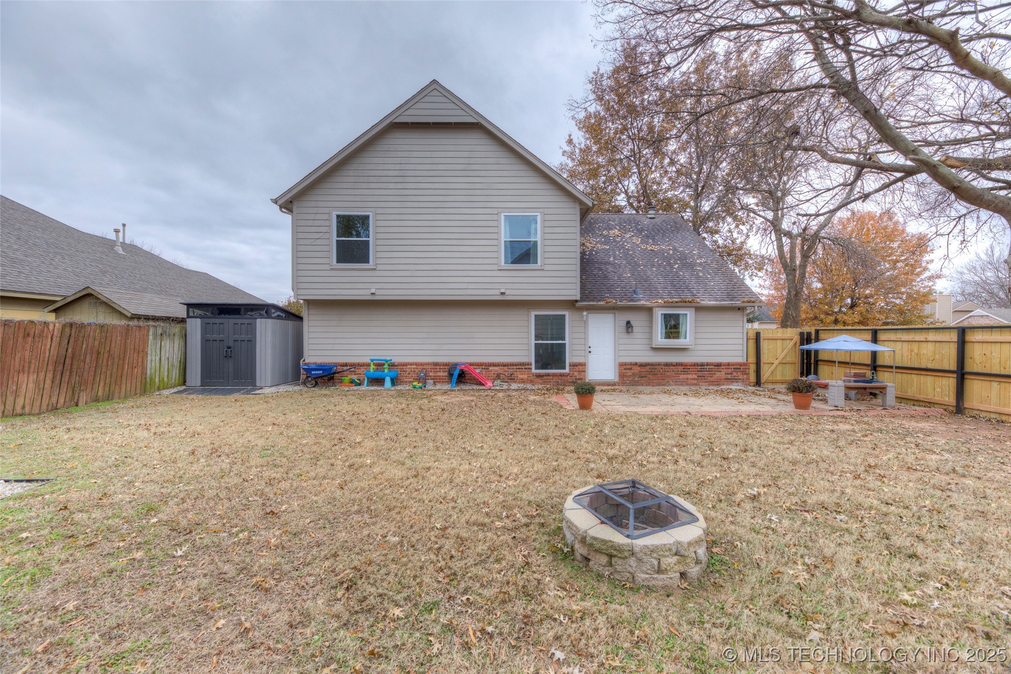 2008 W Dallas Street Property Photo 39