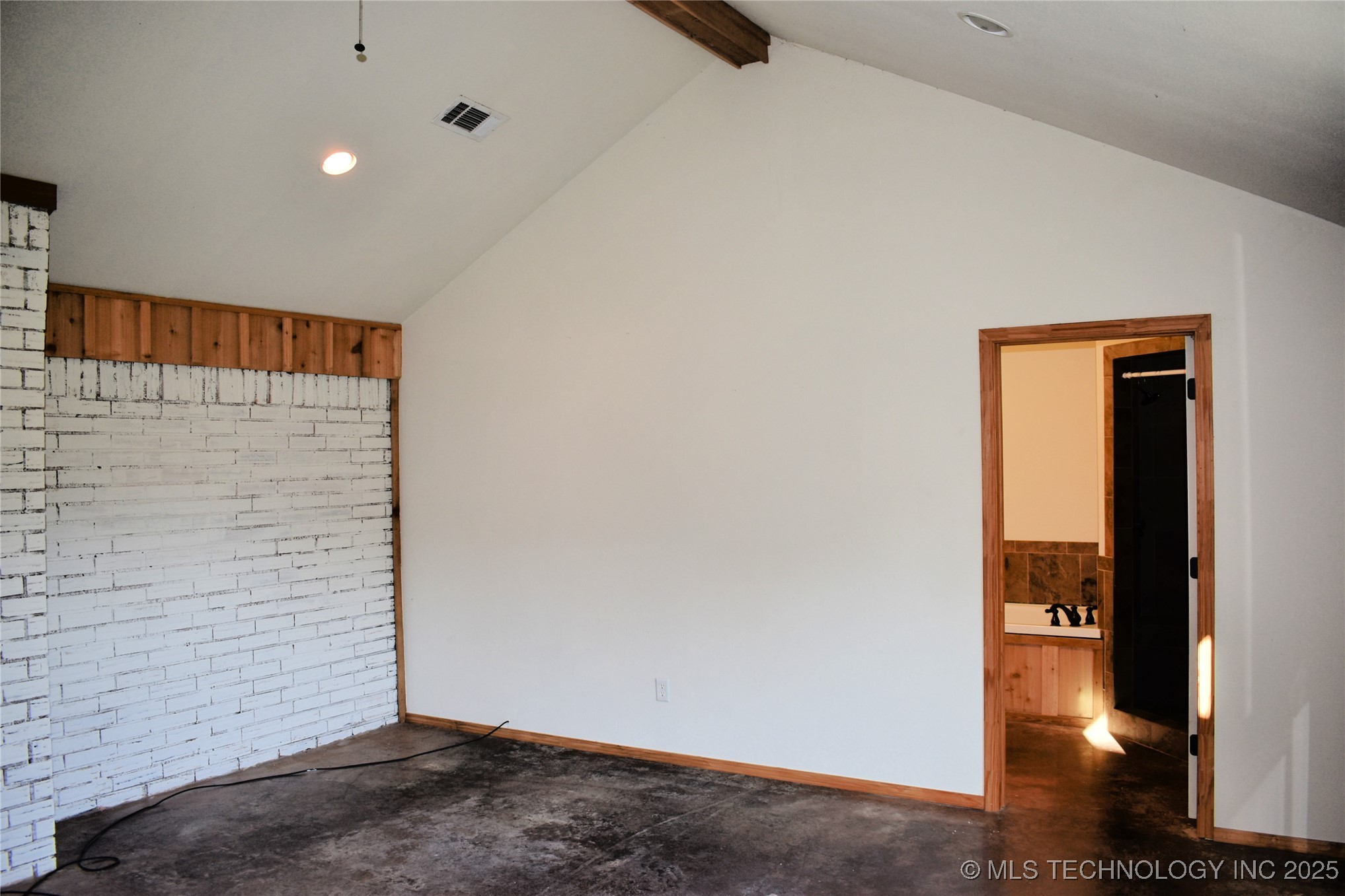 412098 E 1920 Road Property Photo 11
