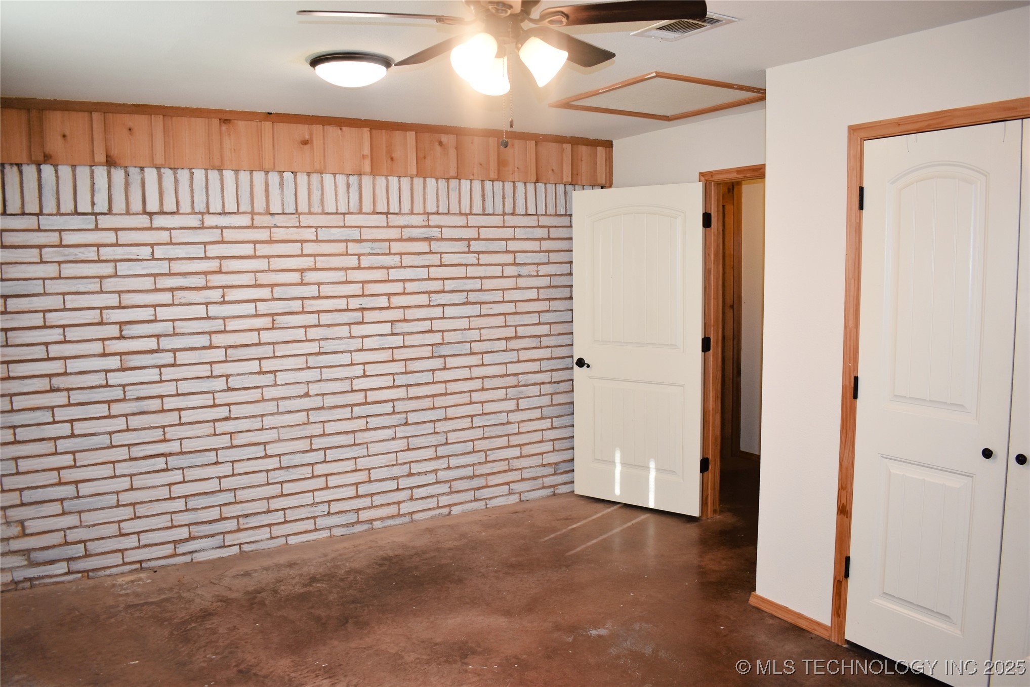 412098 E 1920 Road Property Photo 13