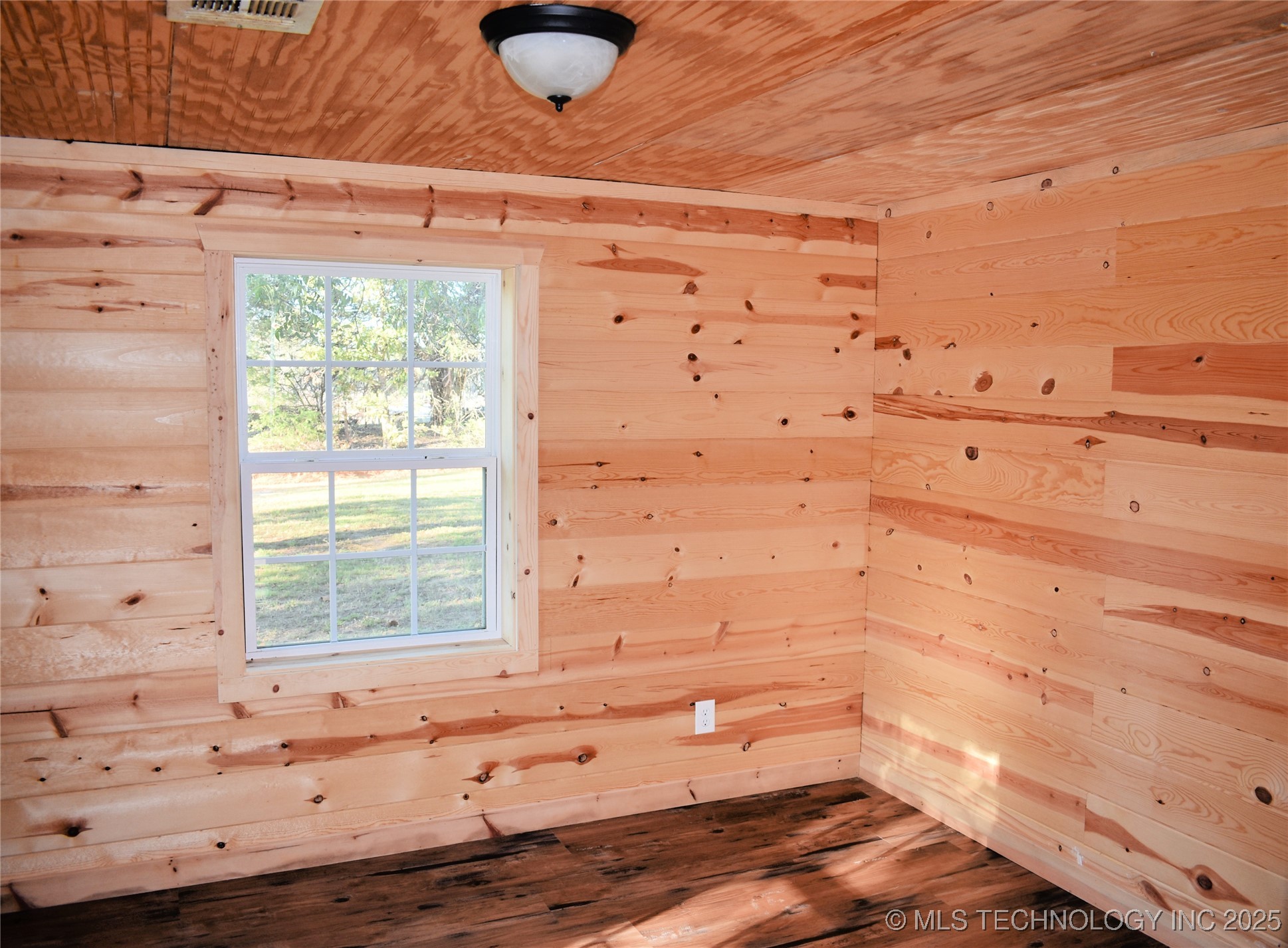 412098 E 1920 Road Property Photo 26