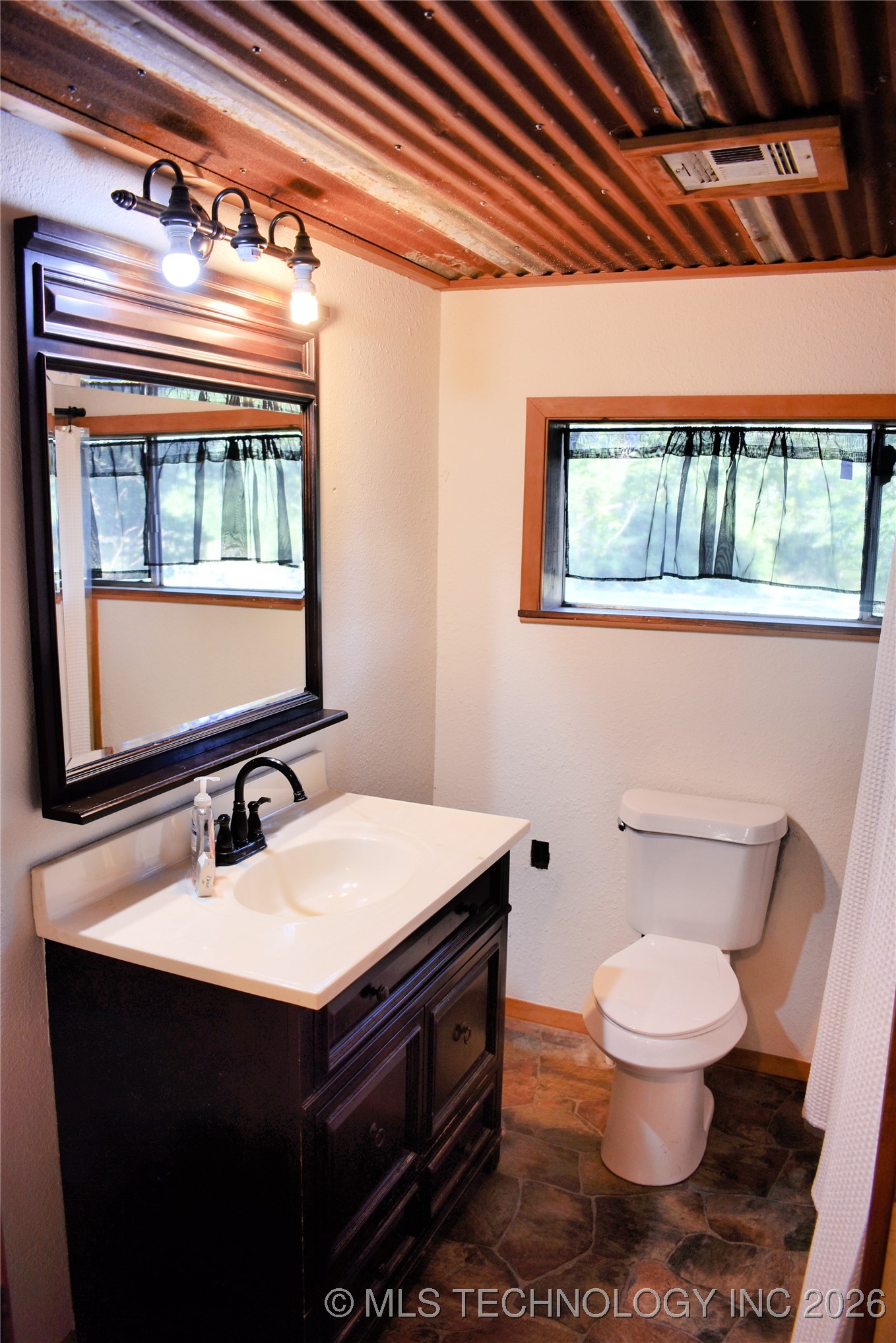 412098 E 1920 Road Property Photo 28