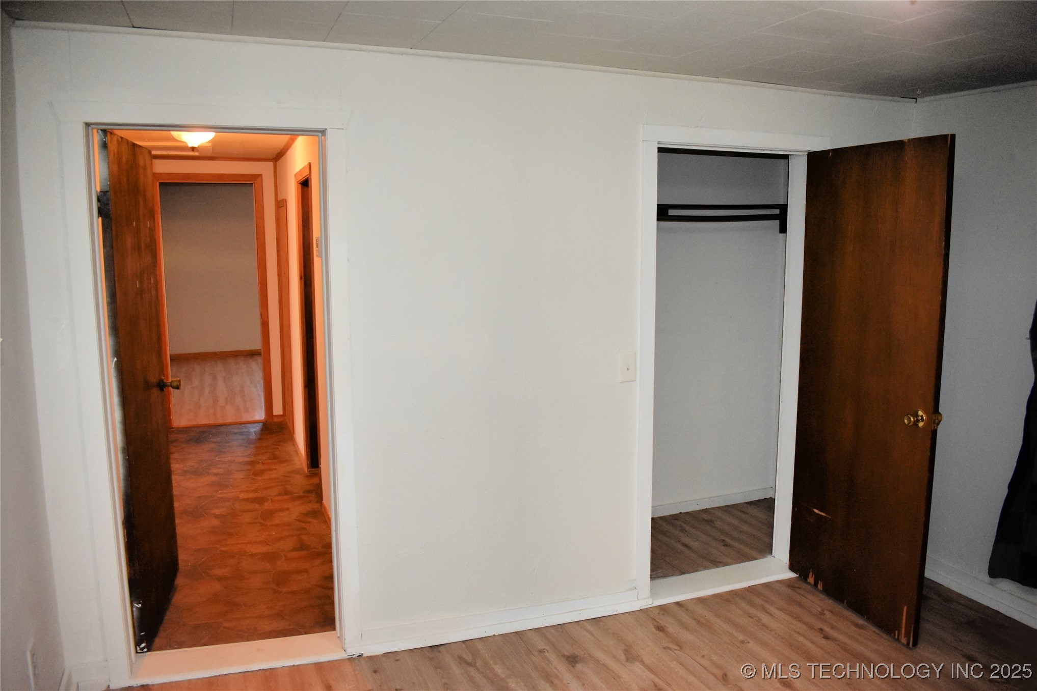 412098 E 1920 Road Property Photo 30