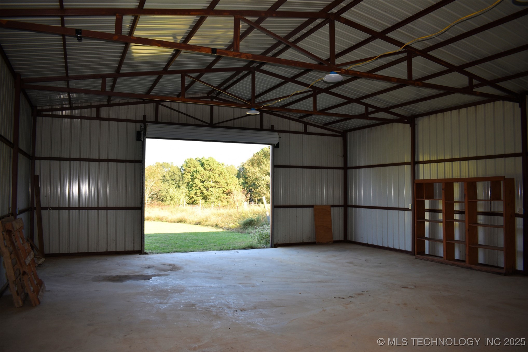 412098 E 1920 Road Property Photo 32