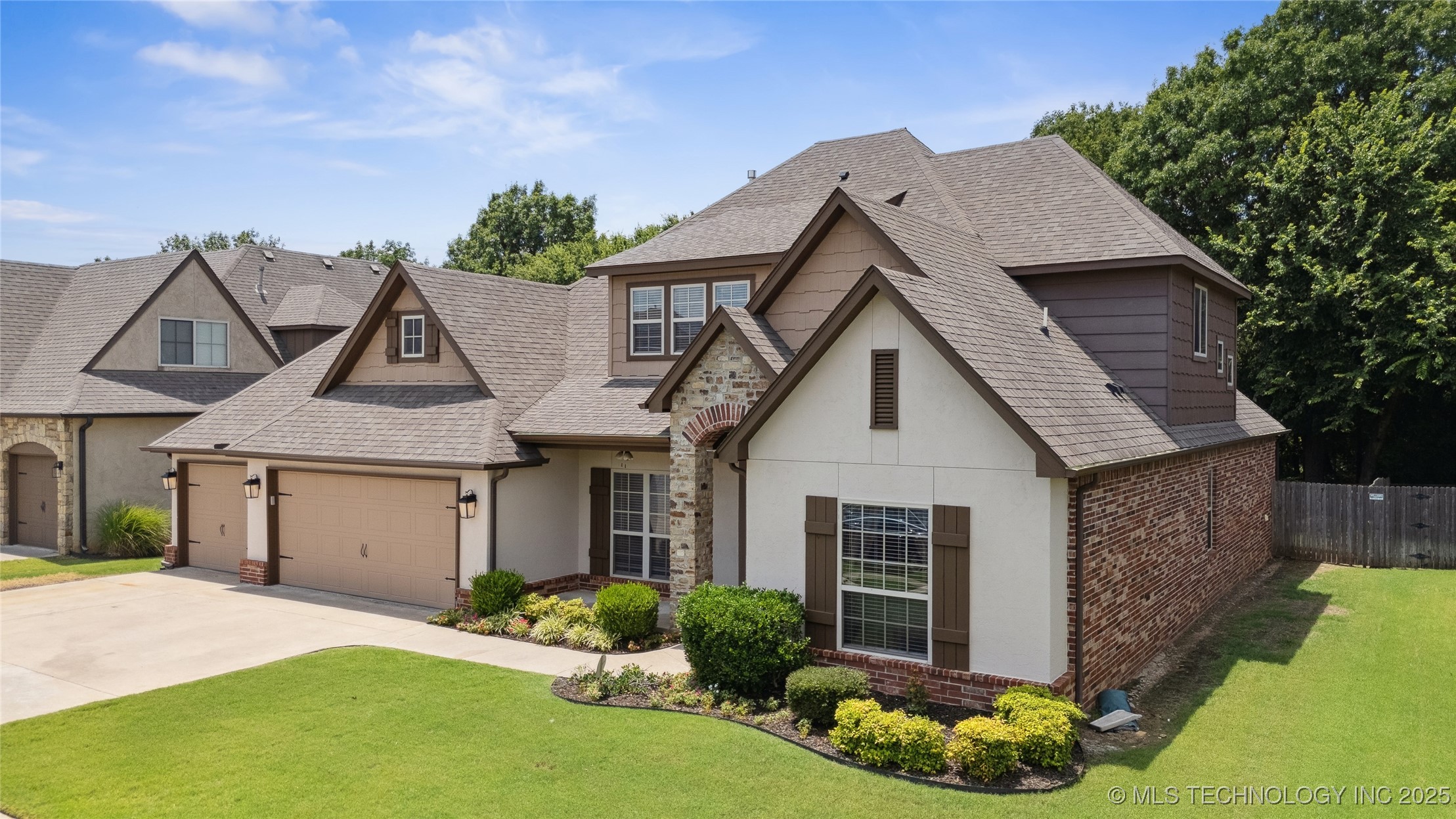 14338 S Hudson Avenue Property Photo 2