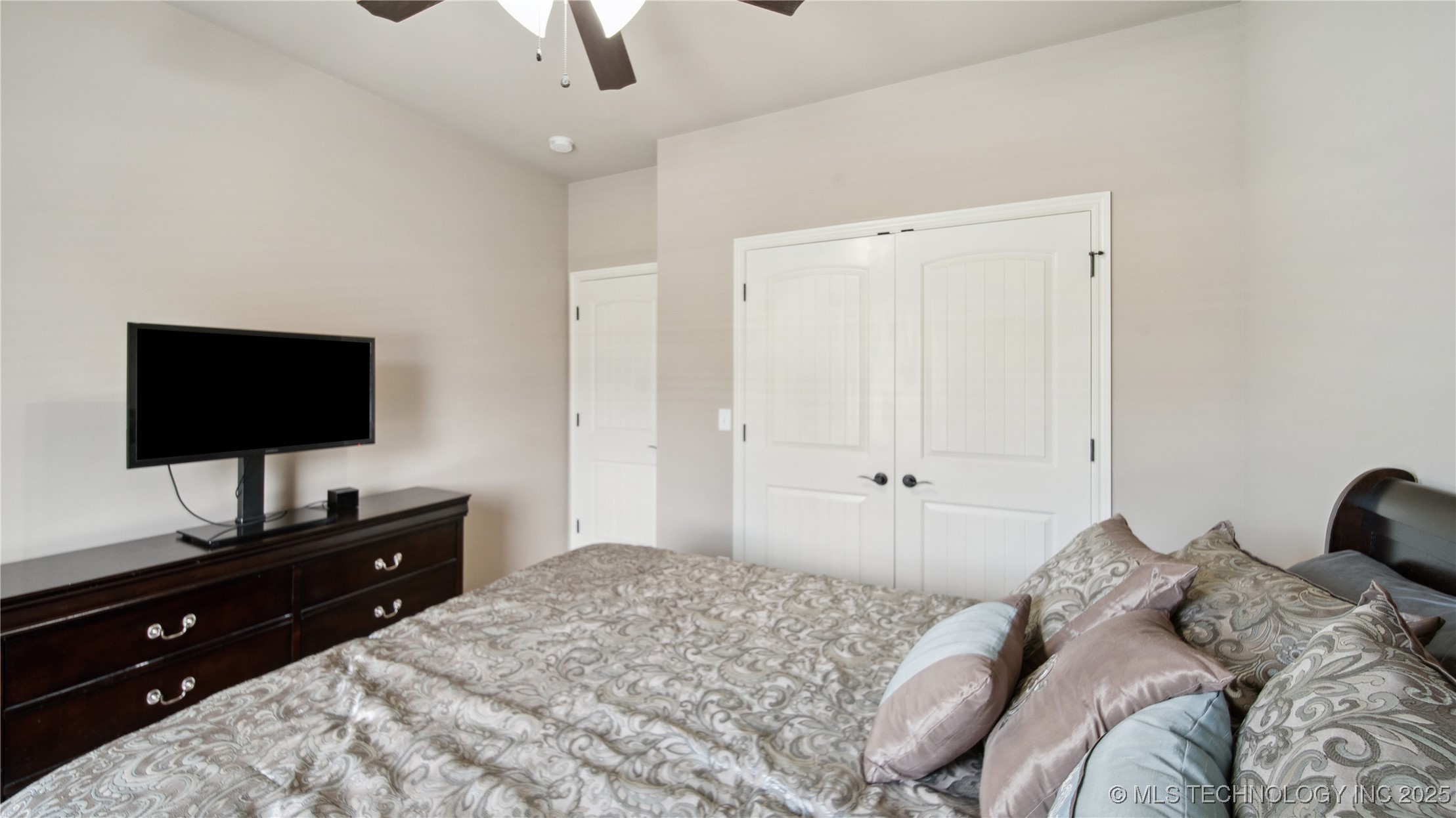 14338 S Hudson Avenue Property Photo 20