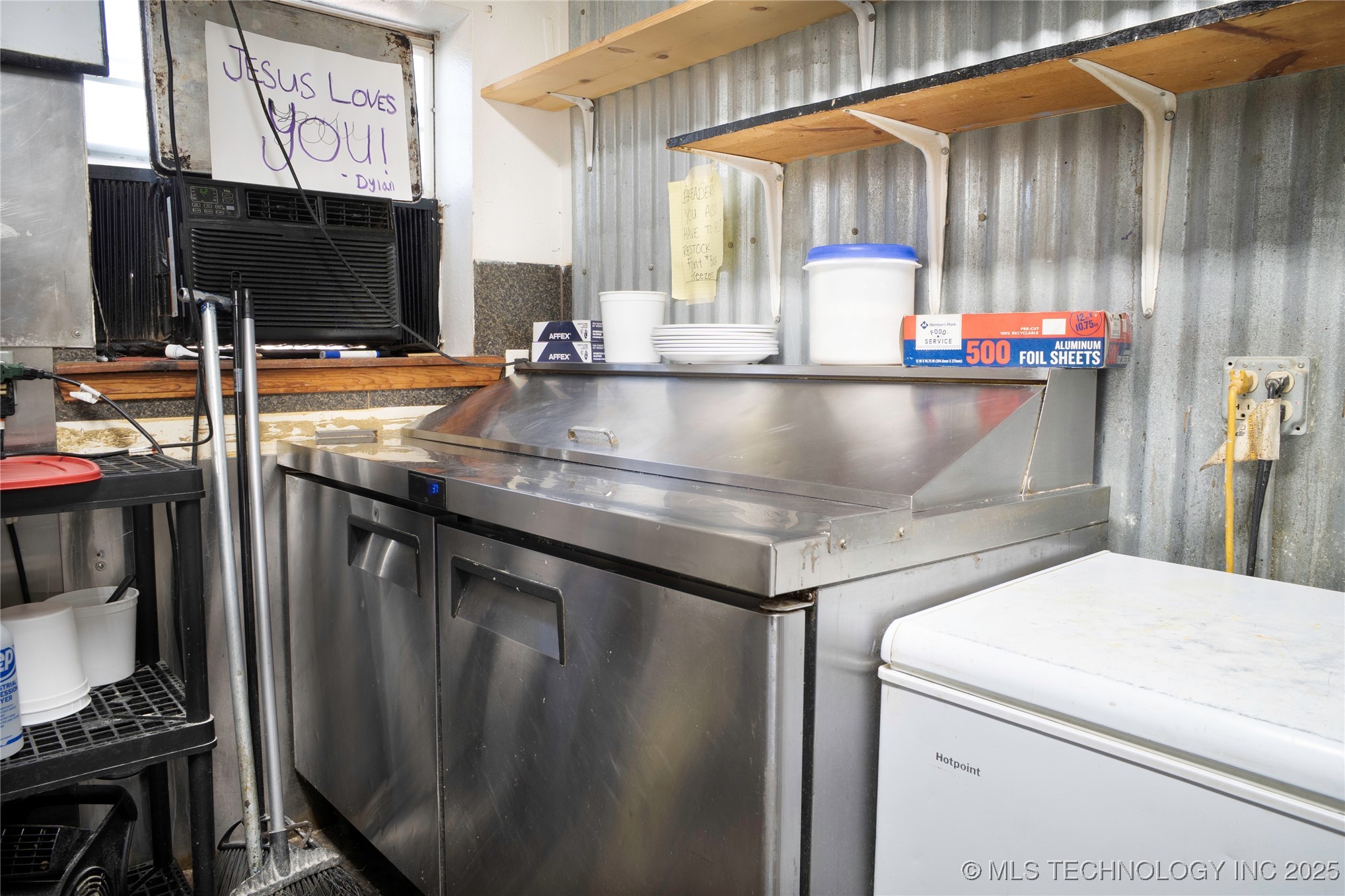 905 W Blackjack Street Property Photo 16