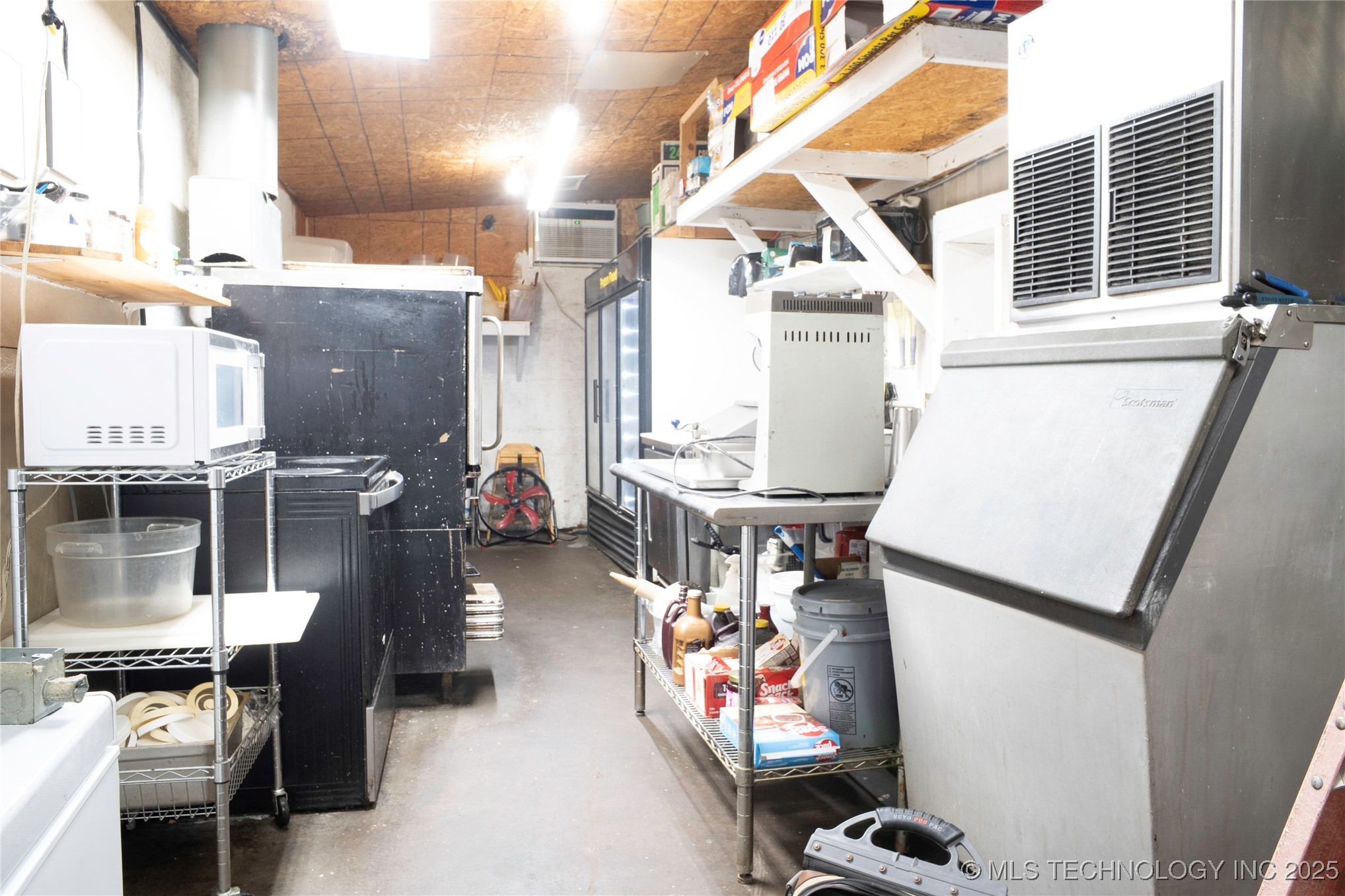 905 W Blackjack Street Property Photo 23