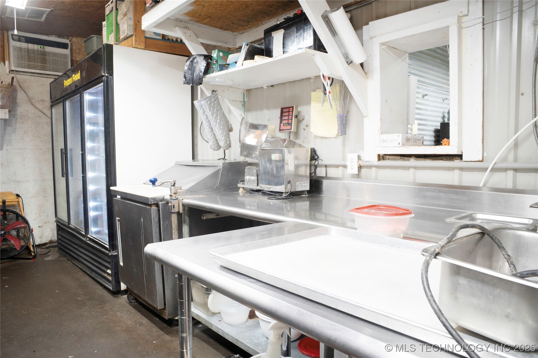 905 W Blackjack Street Property Photo 25