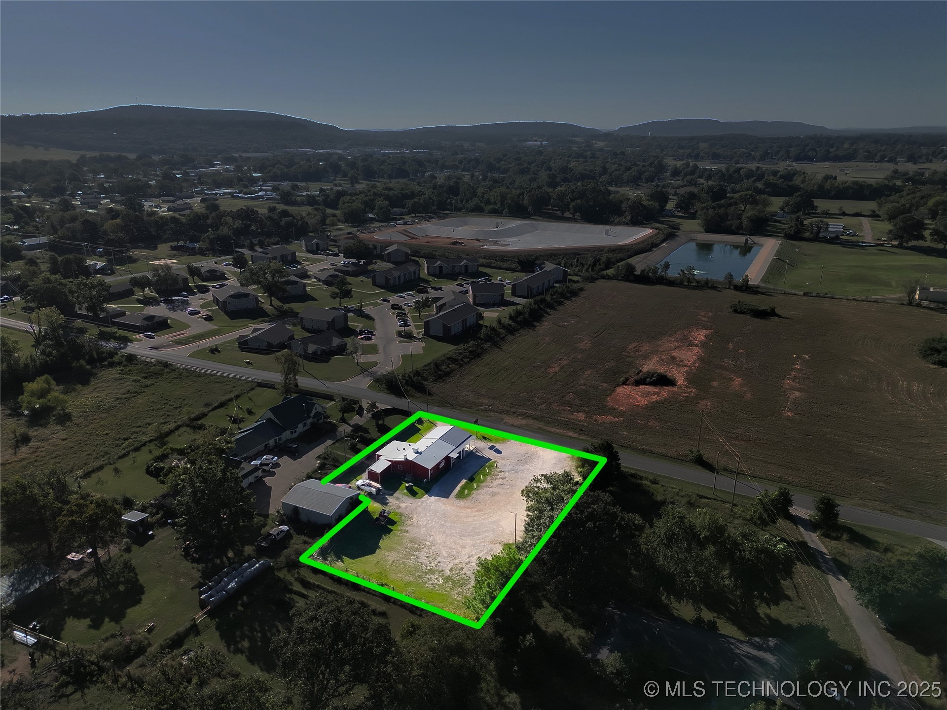 905 W Blackjack Street Property Photo 33