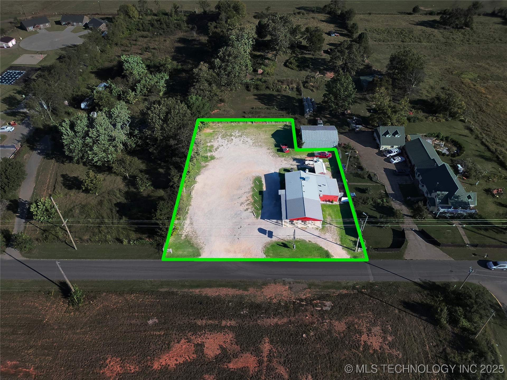 905 W Blackjack Street Property Photo 34