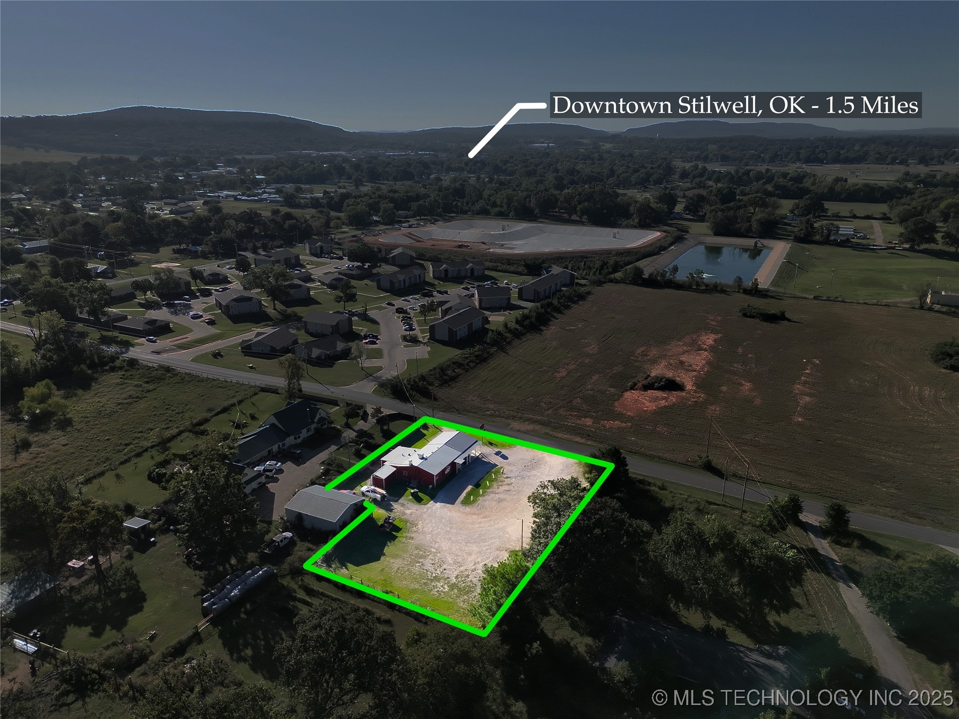 905 W Blackjack Street Property Photo 35