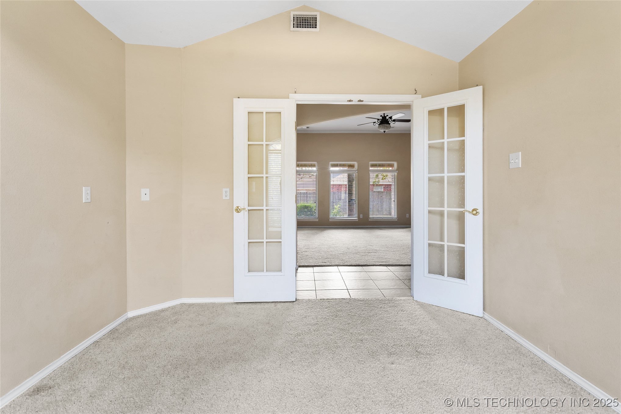 501 Mayall Property Photo 19