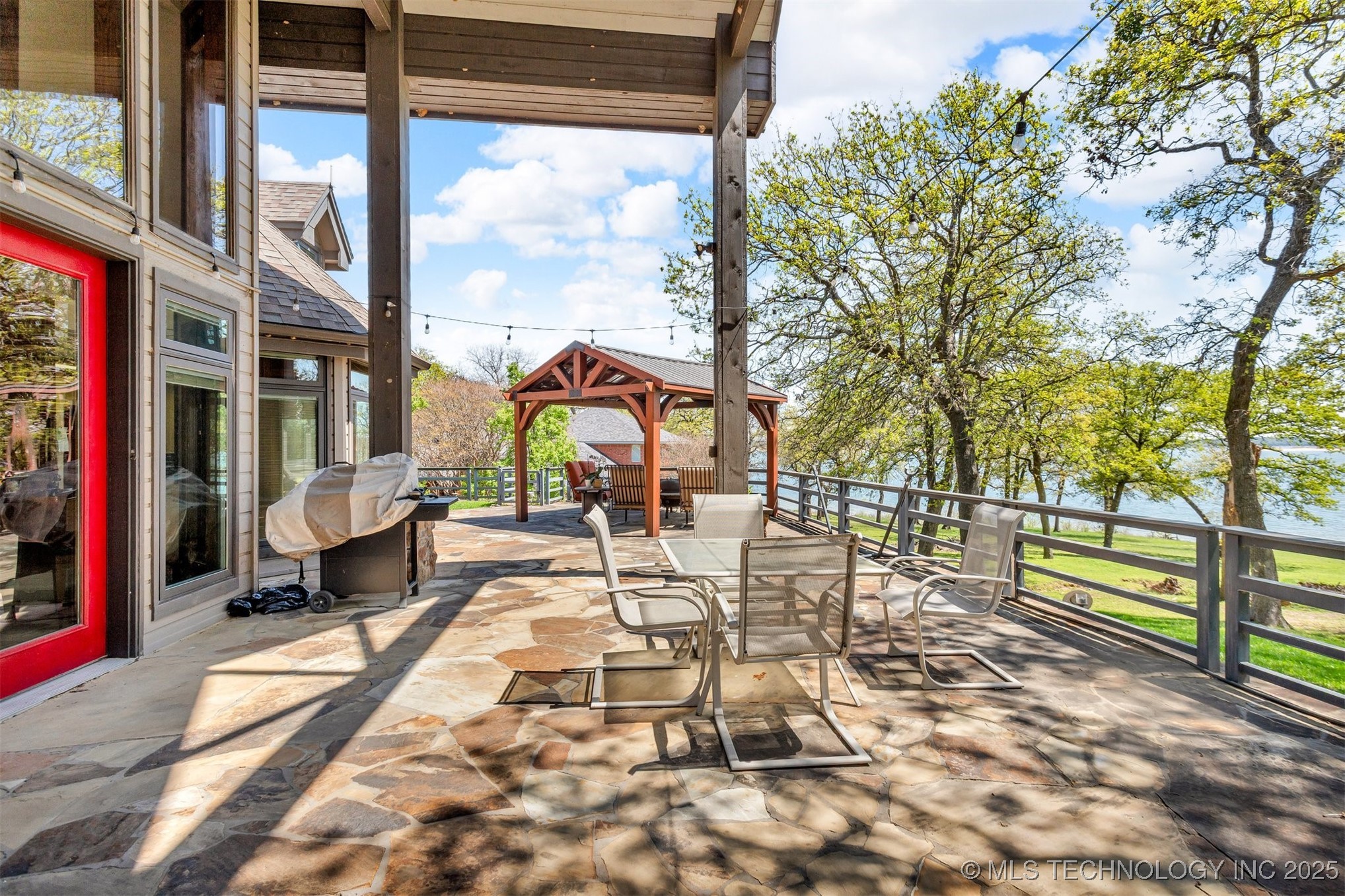 2667 Duguid Lane Property Photo 5