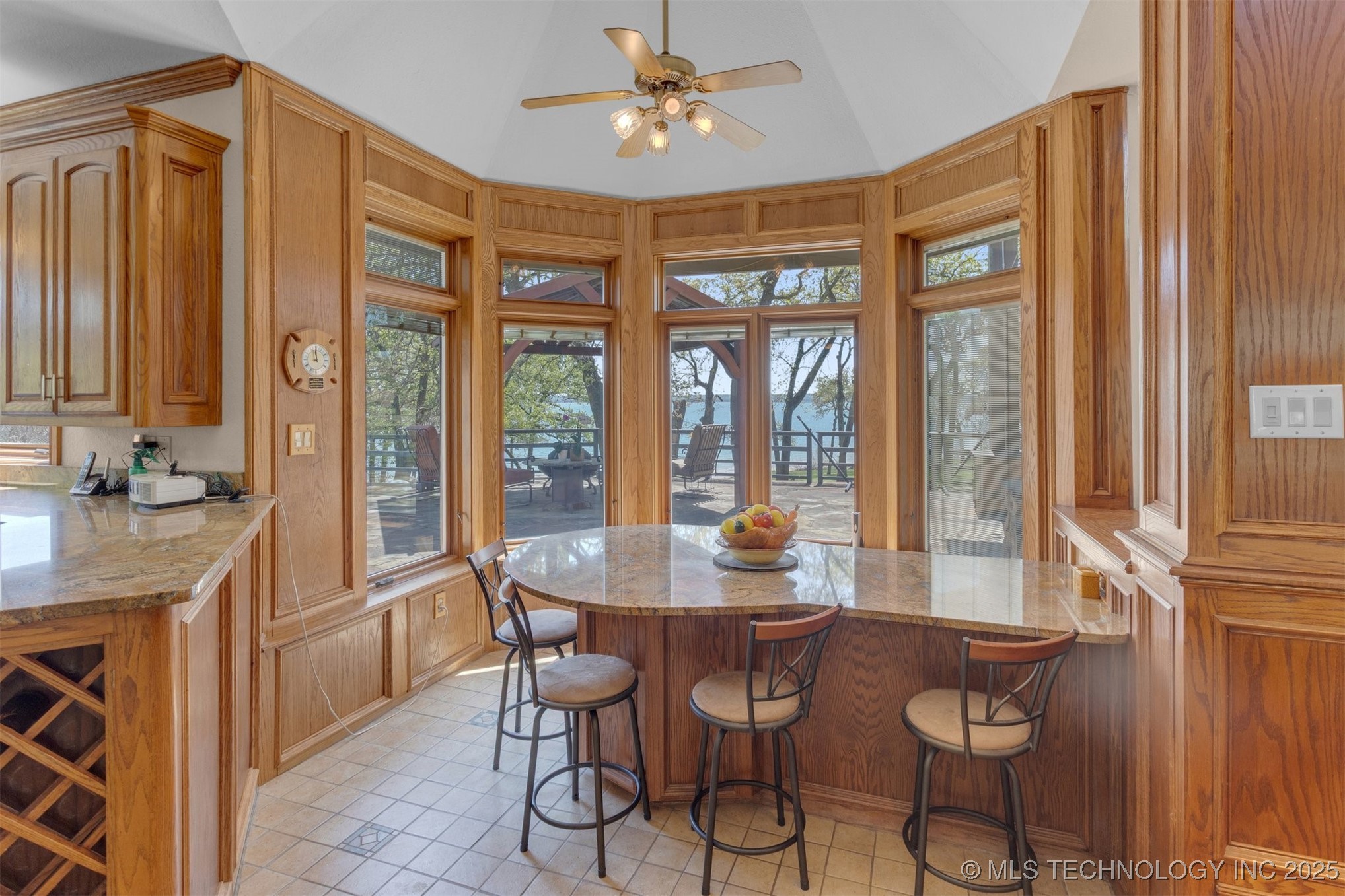 2667 Duguid Lane Property Photo 14