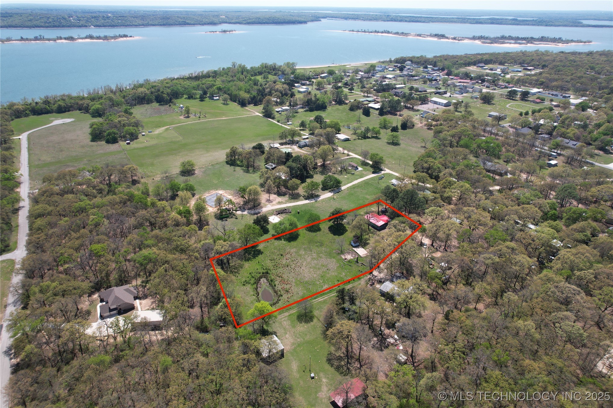 11847 Weaverville Lane Property Photo 4