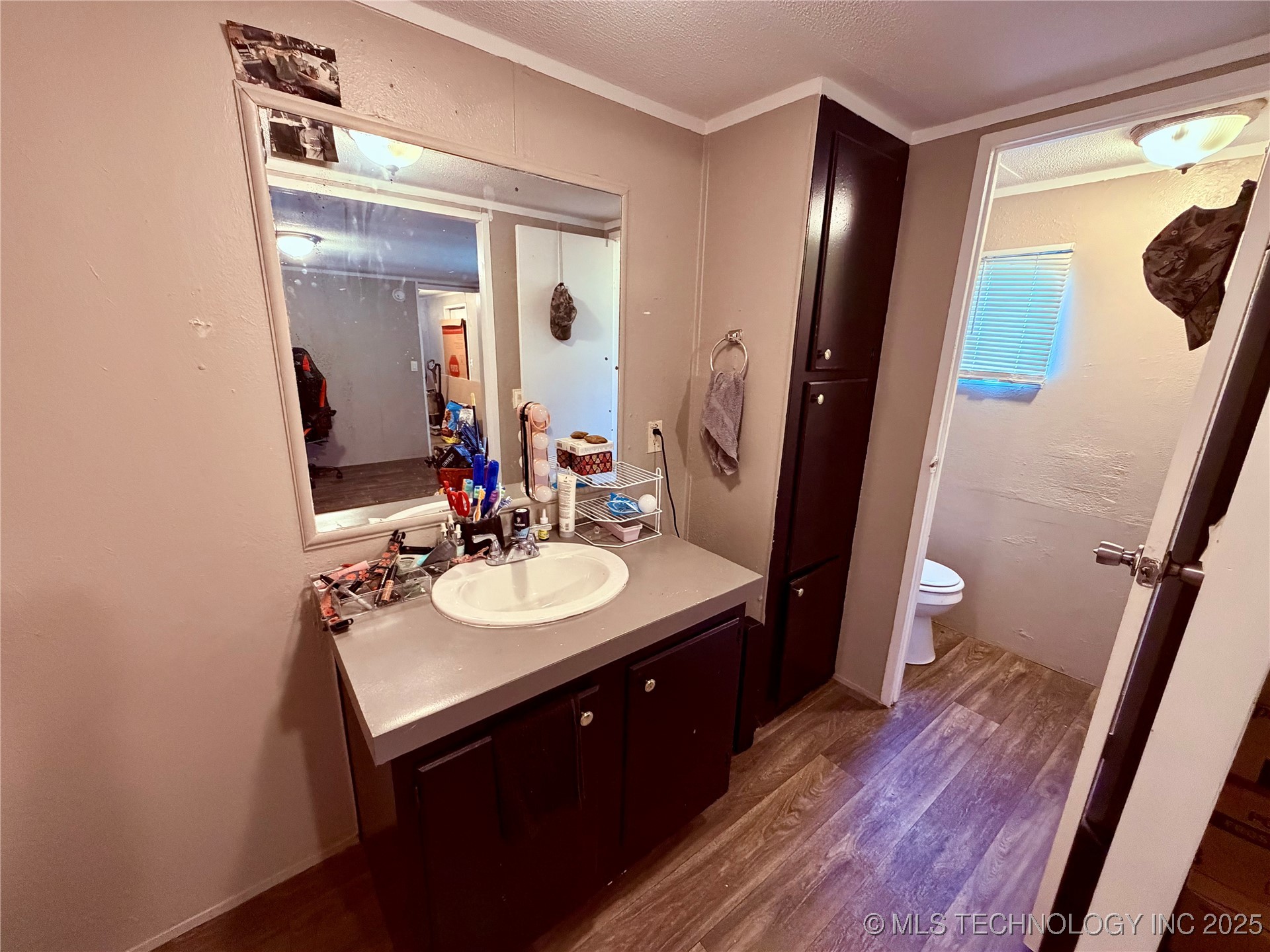 907 Harris Property Photo 15