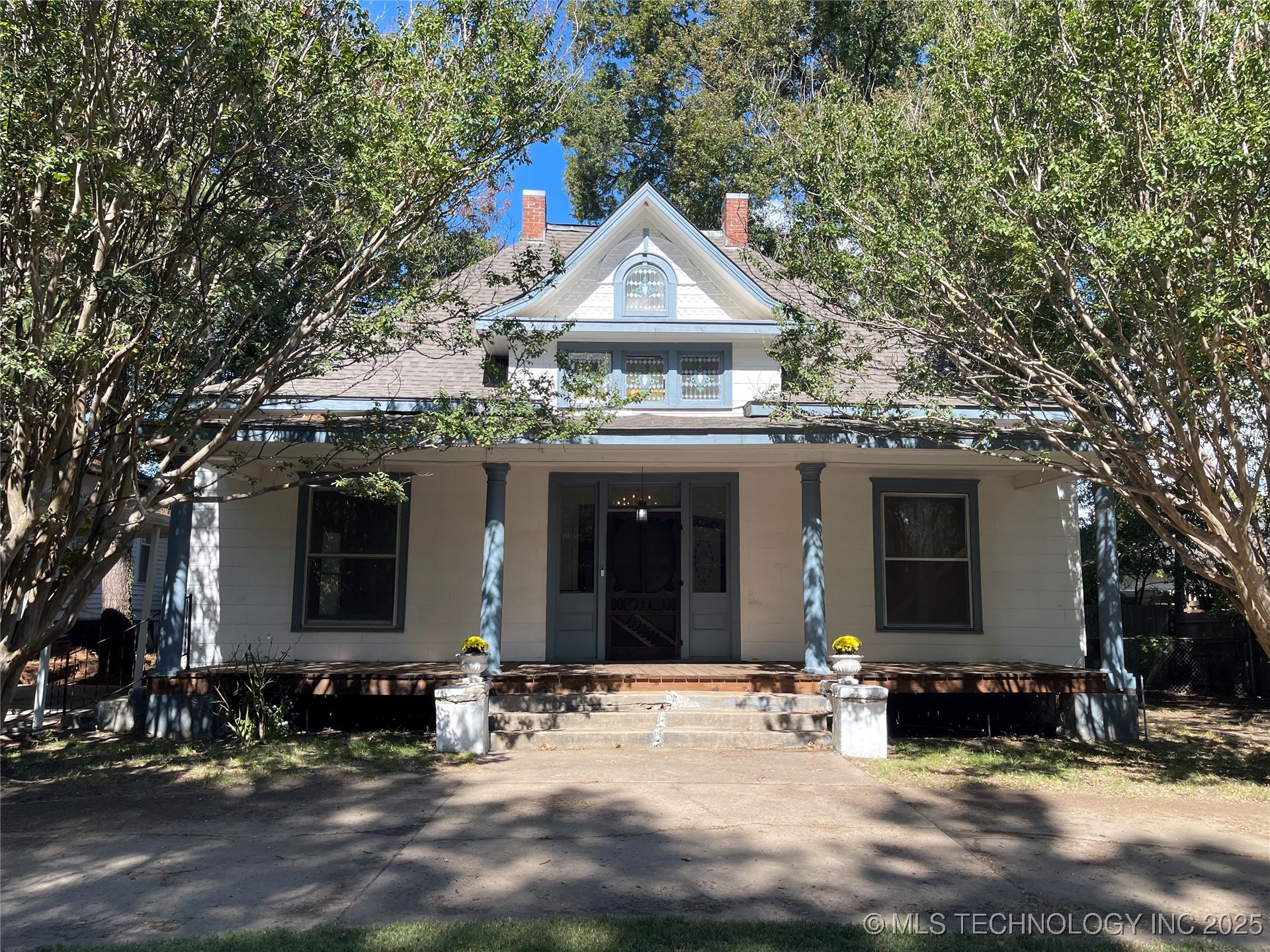 1110 Boston Street Property Photo 1