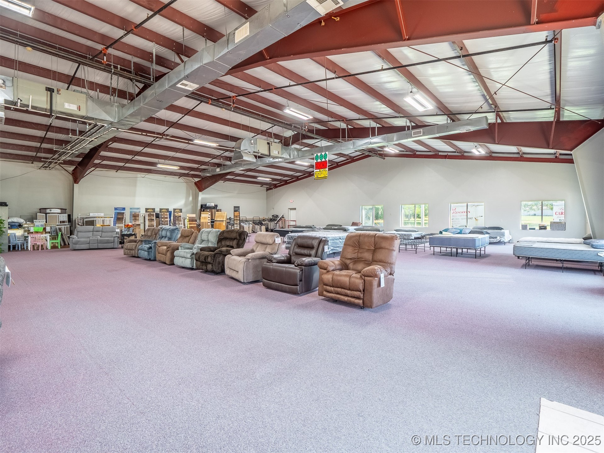 815 E Wyandotte Property Photo 4