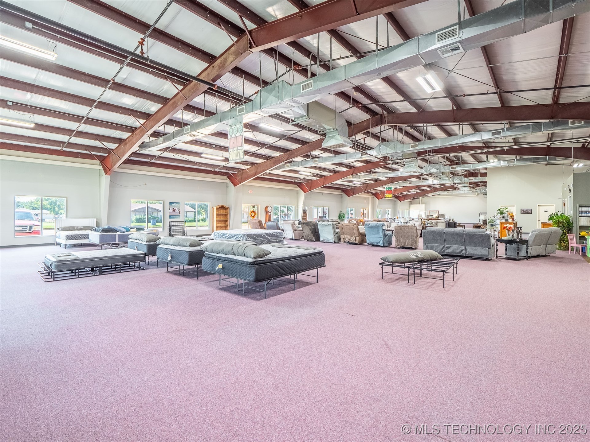 815 E Wyandotte Property Photo 7