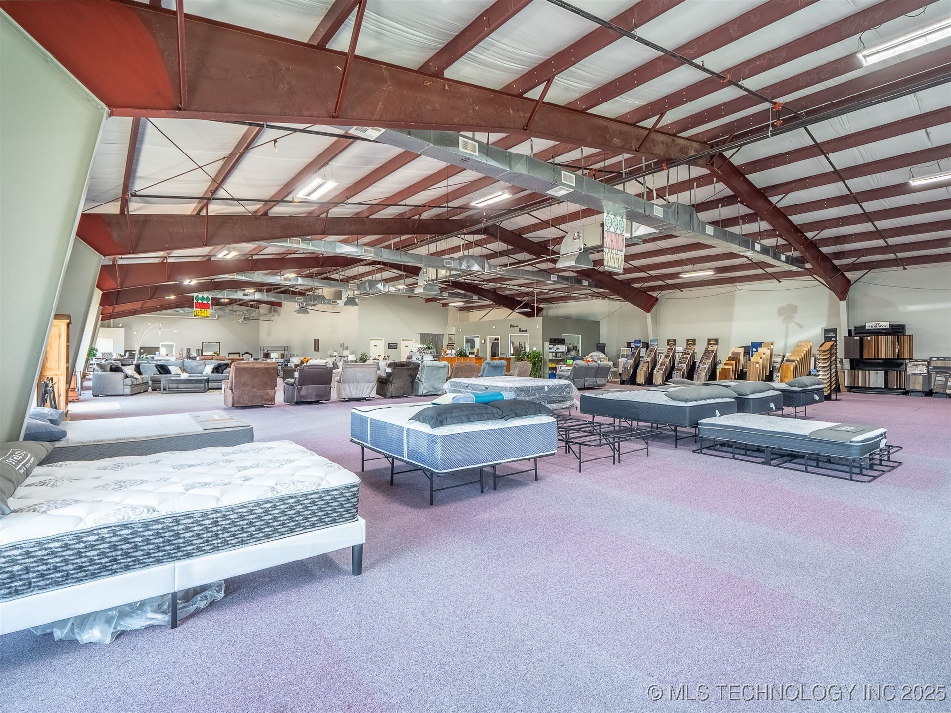 815 E Wyandotte Property Photo 9