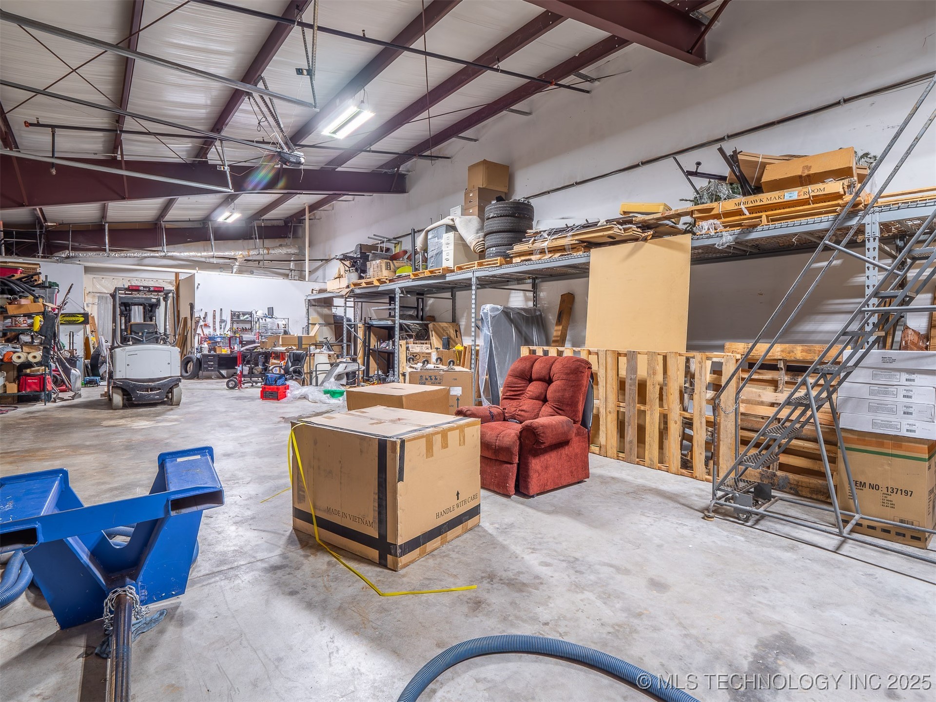 815 E Wyandotte Property Photo 23