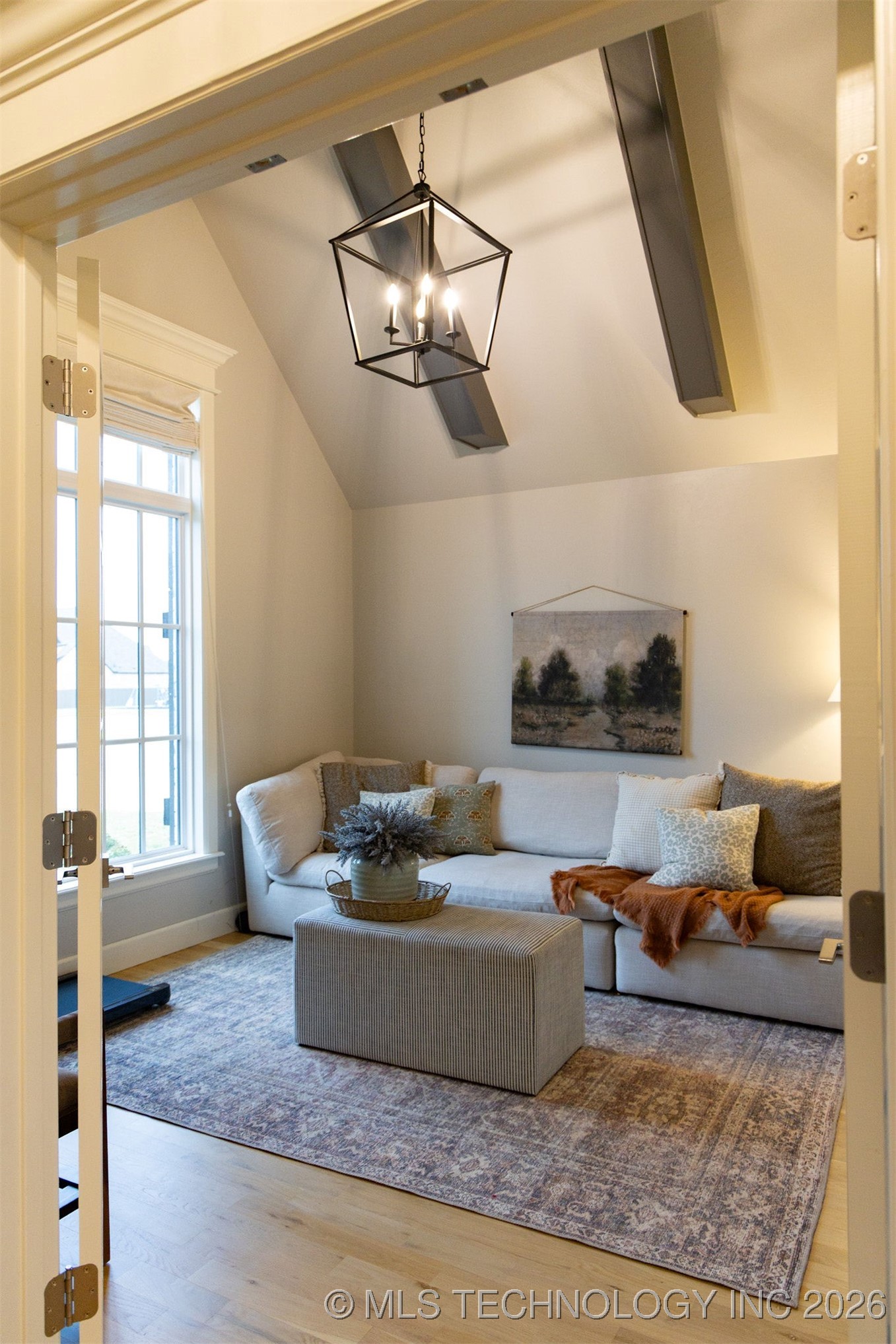 2525 E Northampton Street Property Photo 12