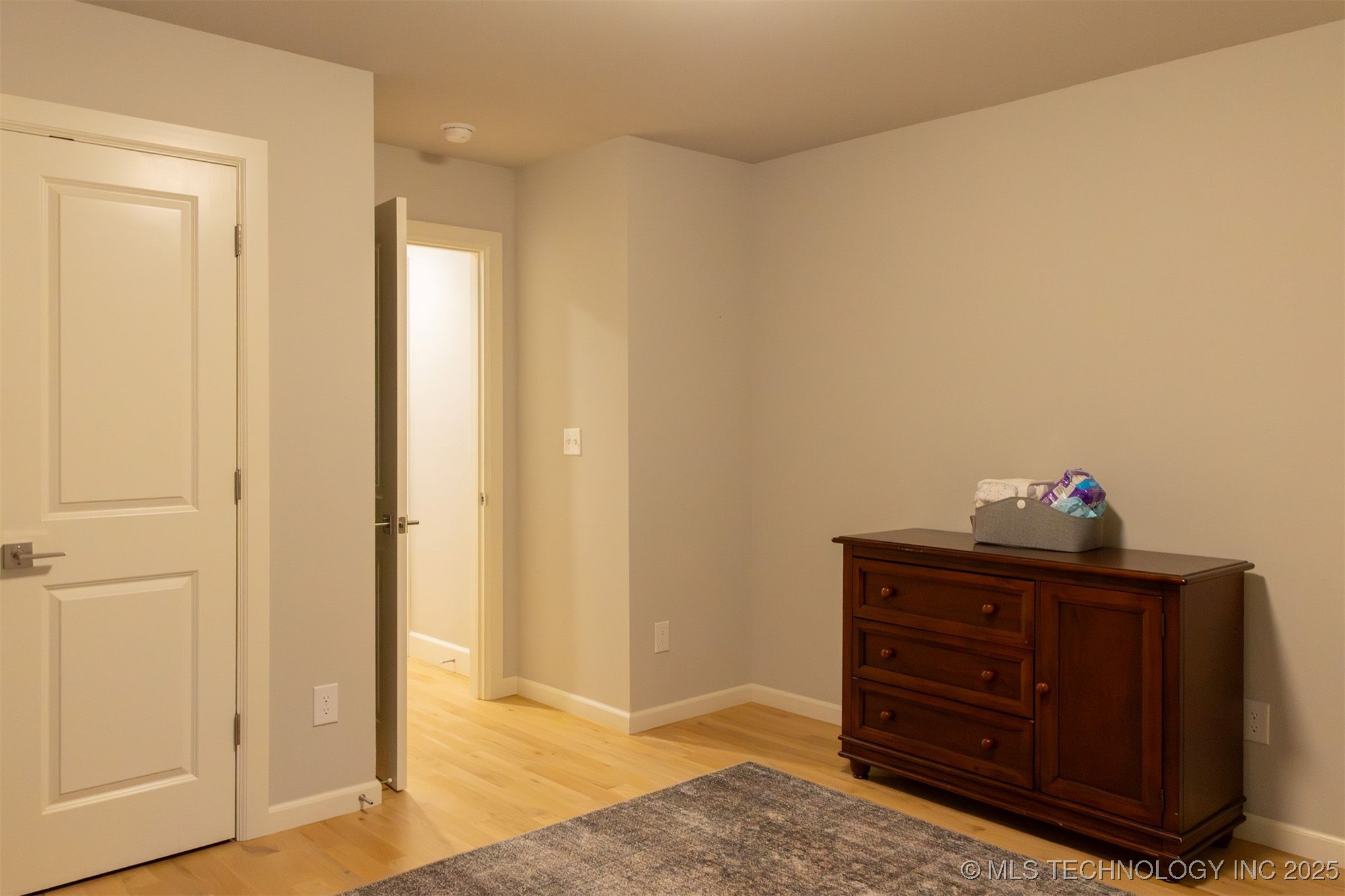 2525 E Northampton Street Property Photo 25