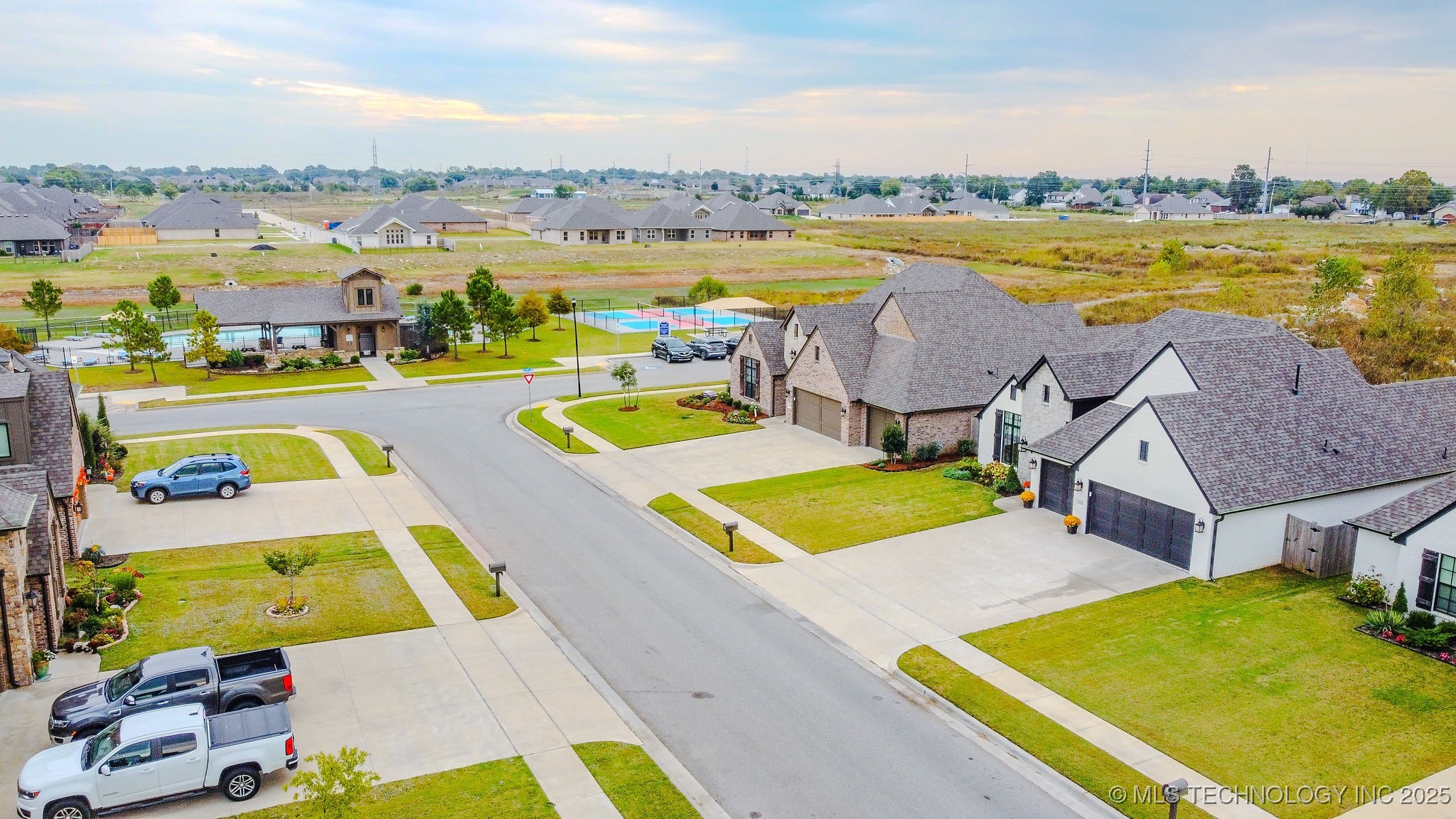 2525 E Northampton Street Property Photo 29