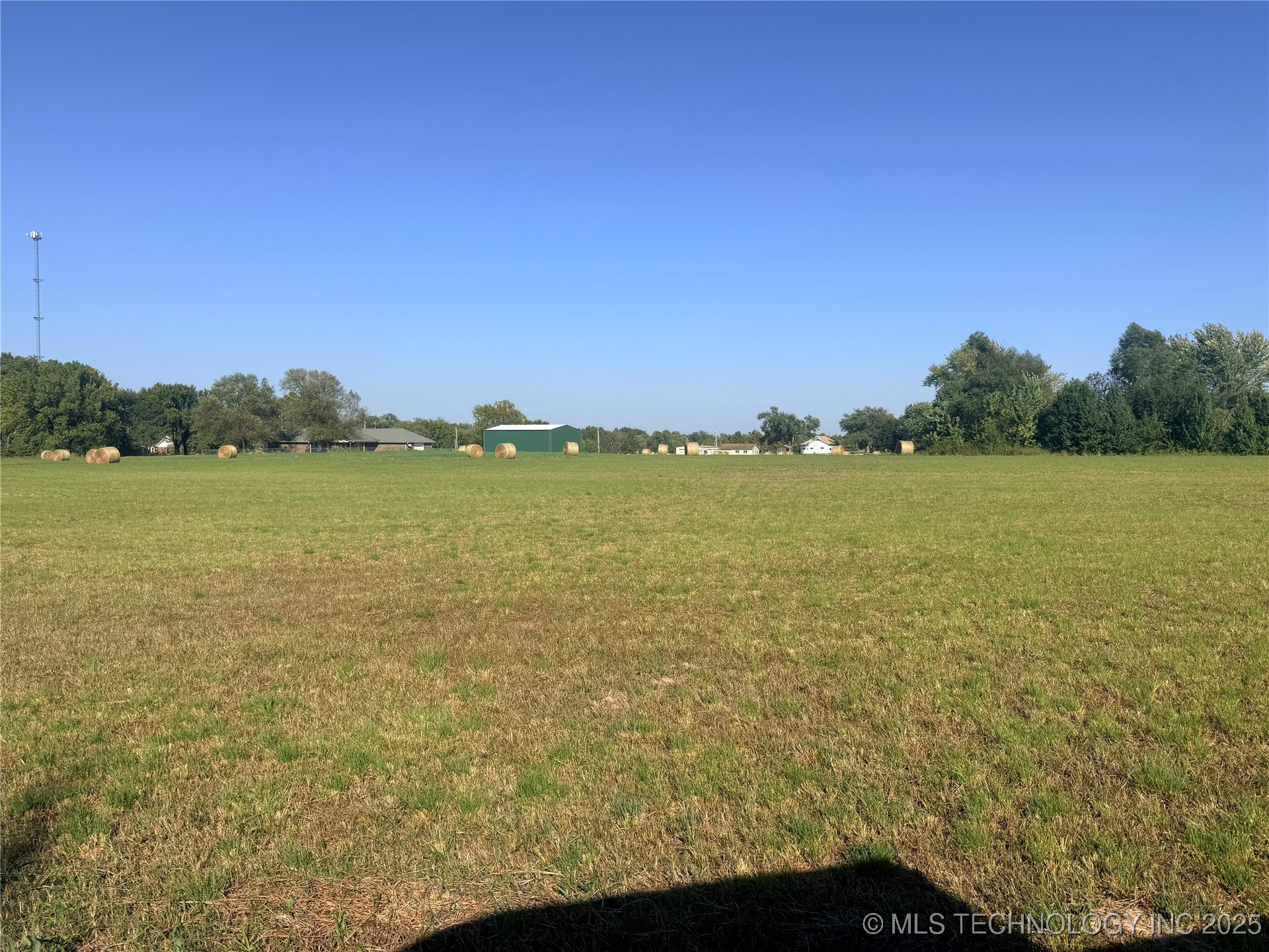 W Harris Road Property Photo 6