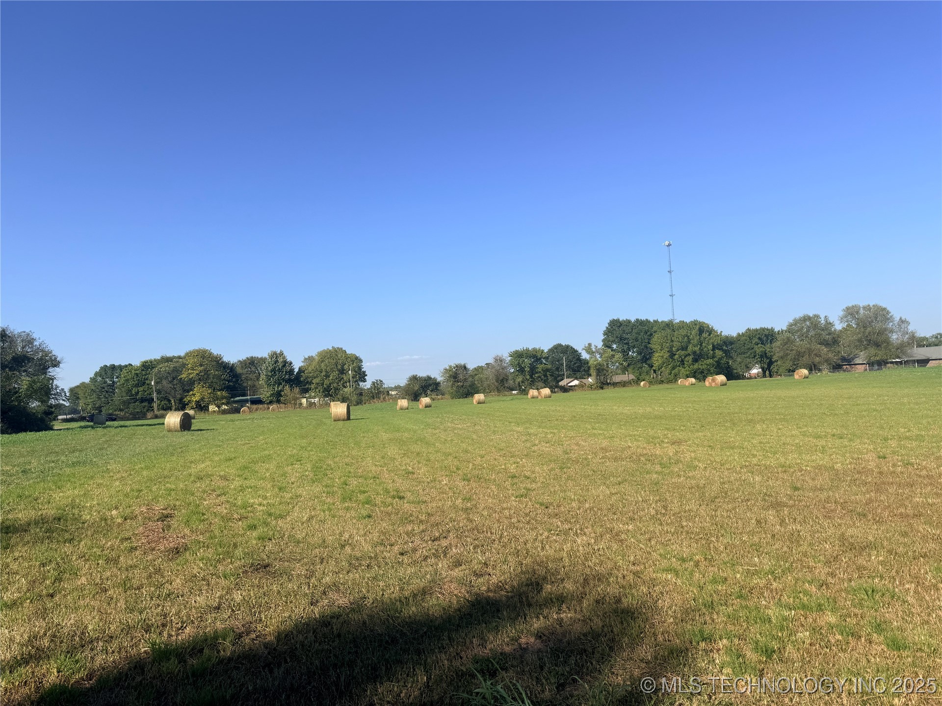 W Harris Road Property Photo 7