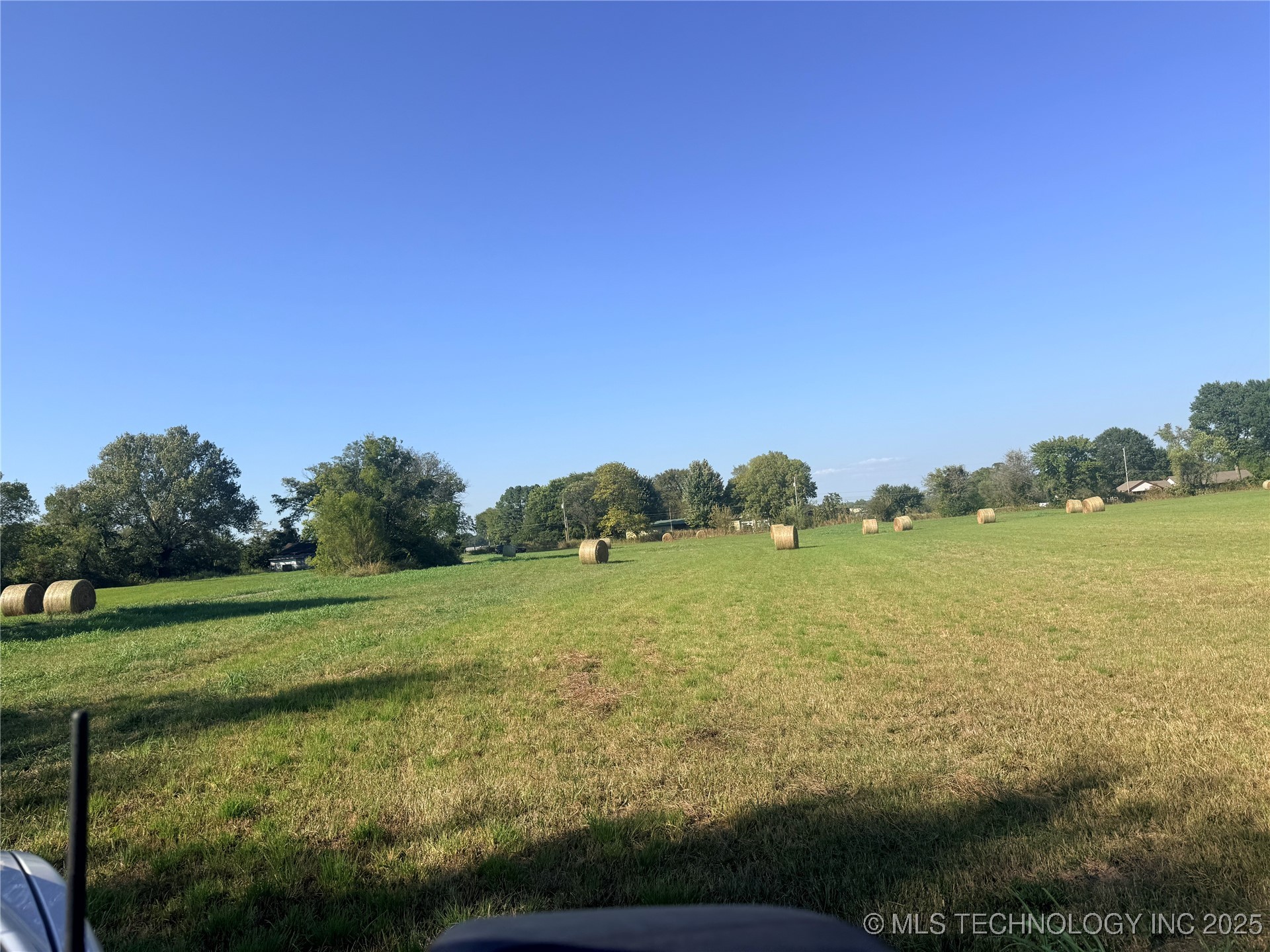 W Harris Road Property Photo 8