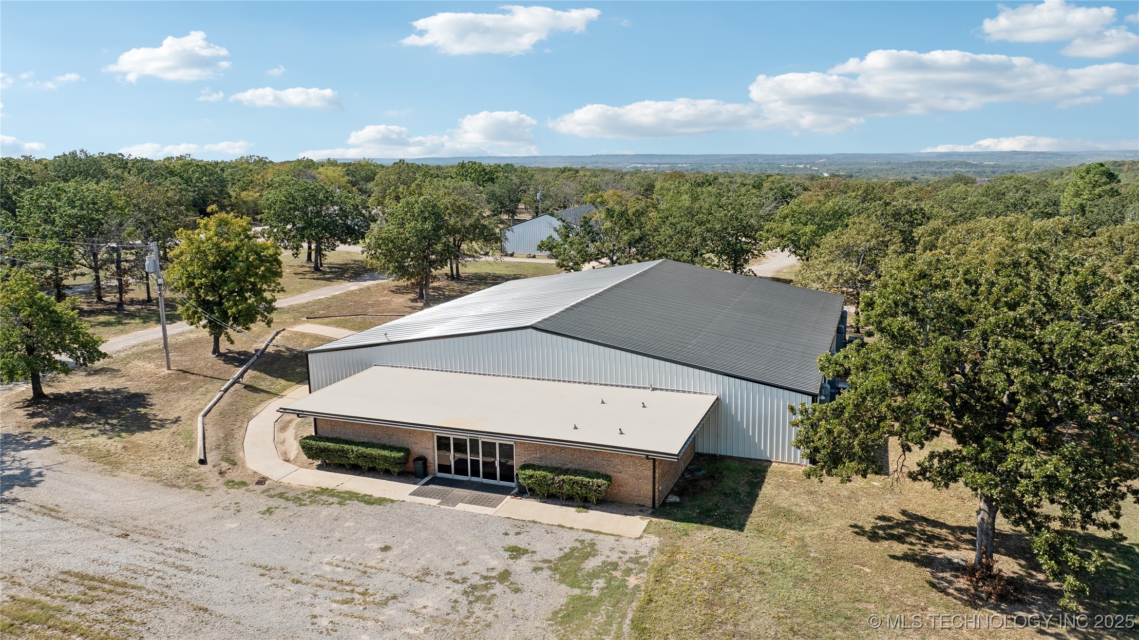 109218 S 4030 Road Property Photo 5