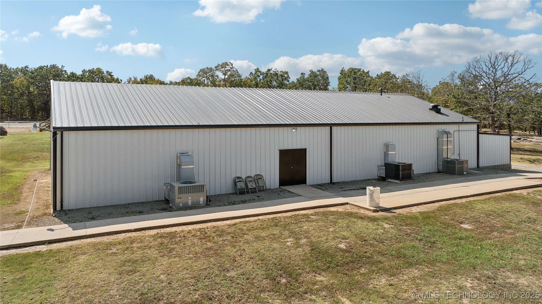 109218 S 4030 Road Property Photo 20