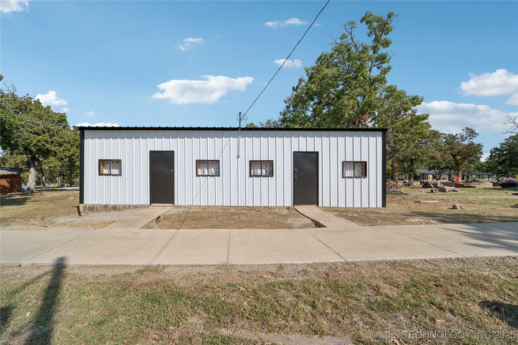 109218 S 4030 Road Property Photo 27