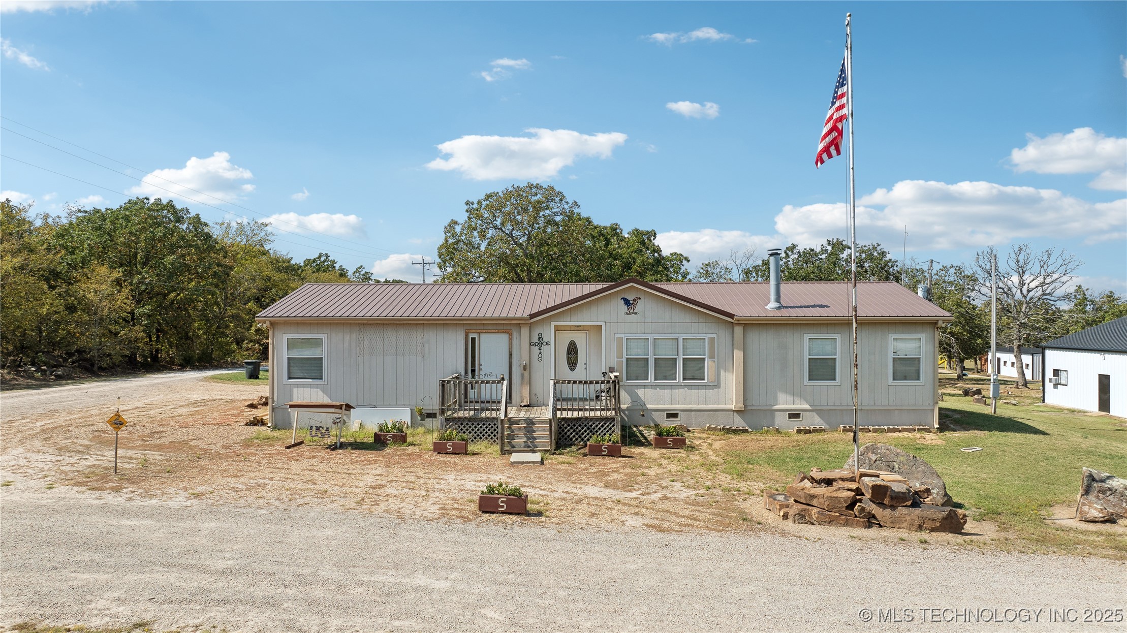 109218 S 4030 Road Property Photo 29