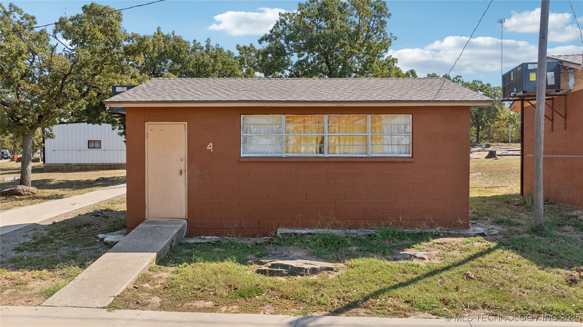 109218 S 4030 Road Property Photo 48