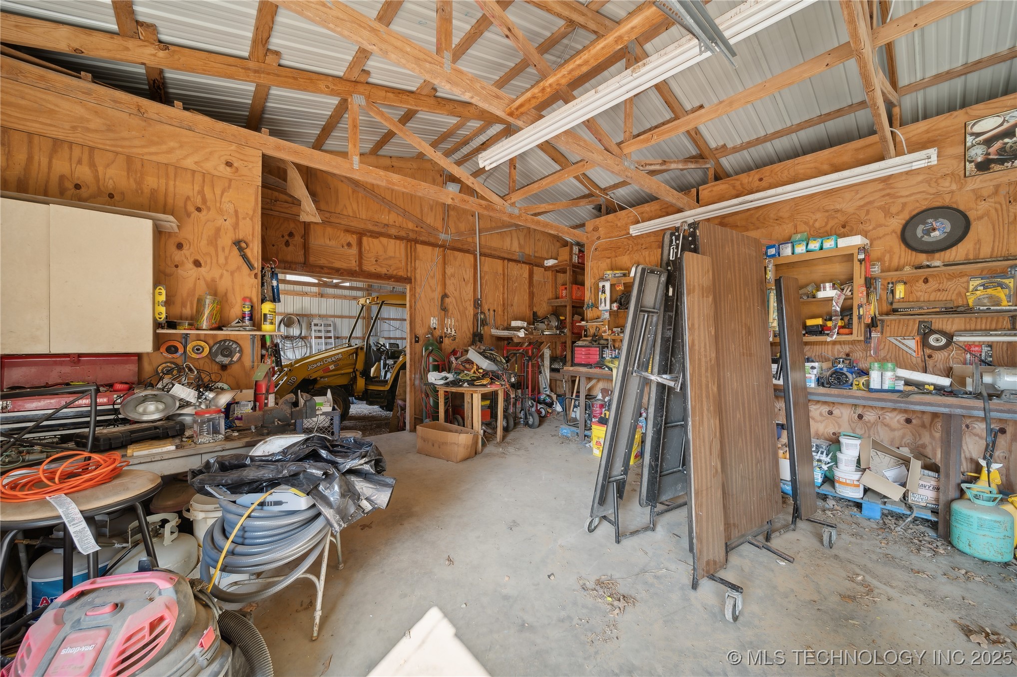 109218 S 4030 Road Property Photo 60