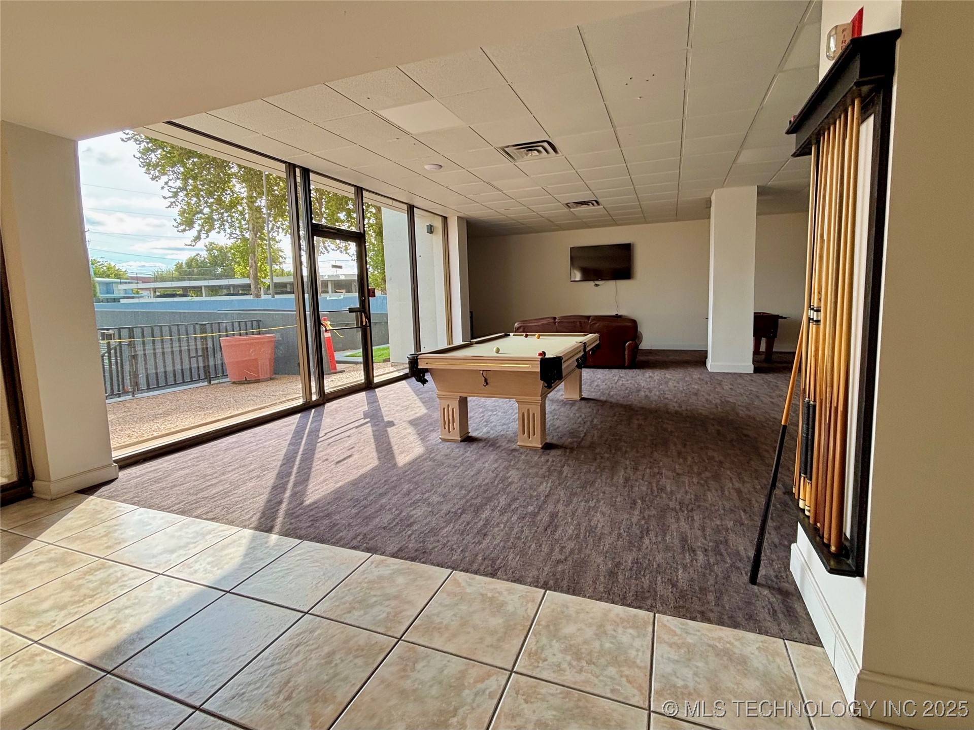 450 W 7th Street 809 Property Photo 38