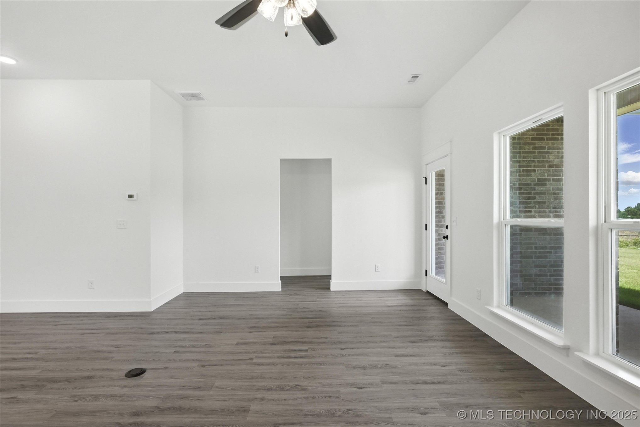 2808 E Northampton Street Property Photo 26