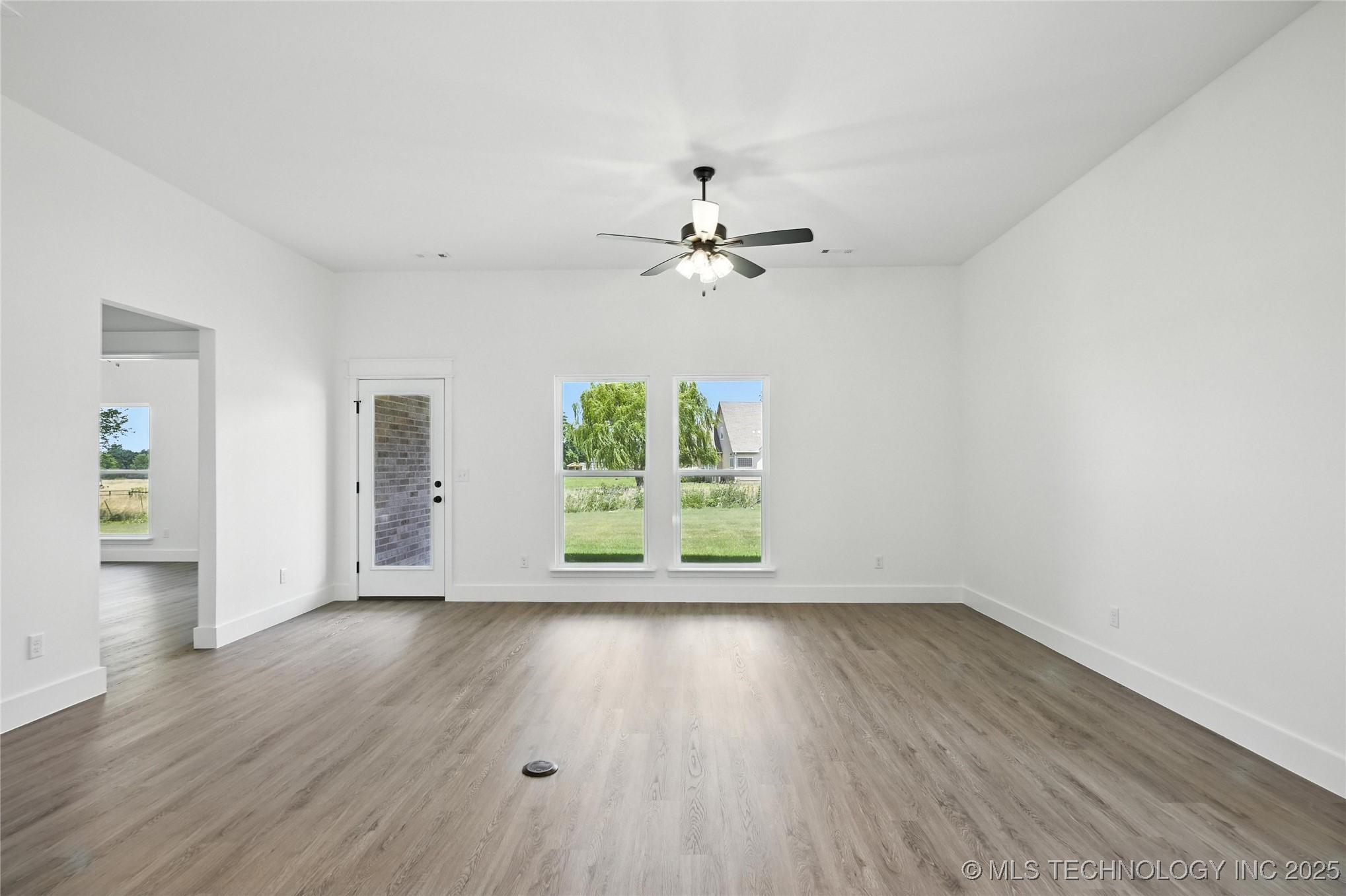 2808 E Northampton Street Property Photo 31