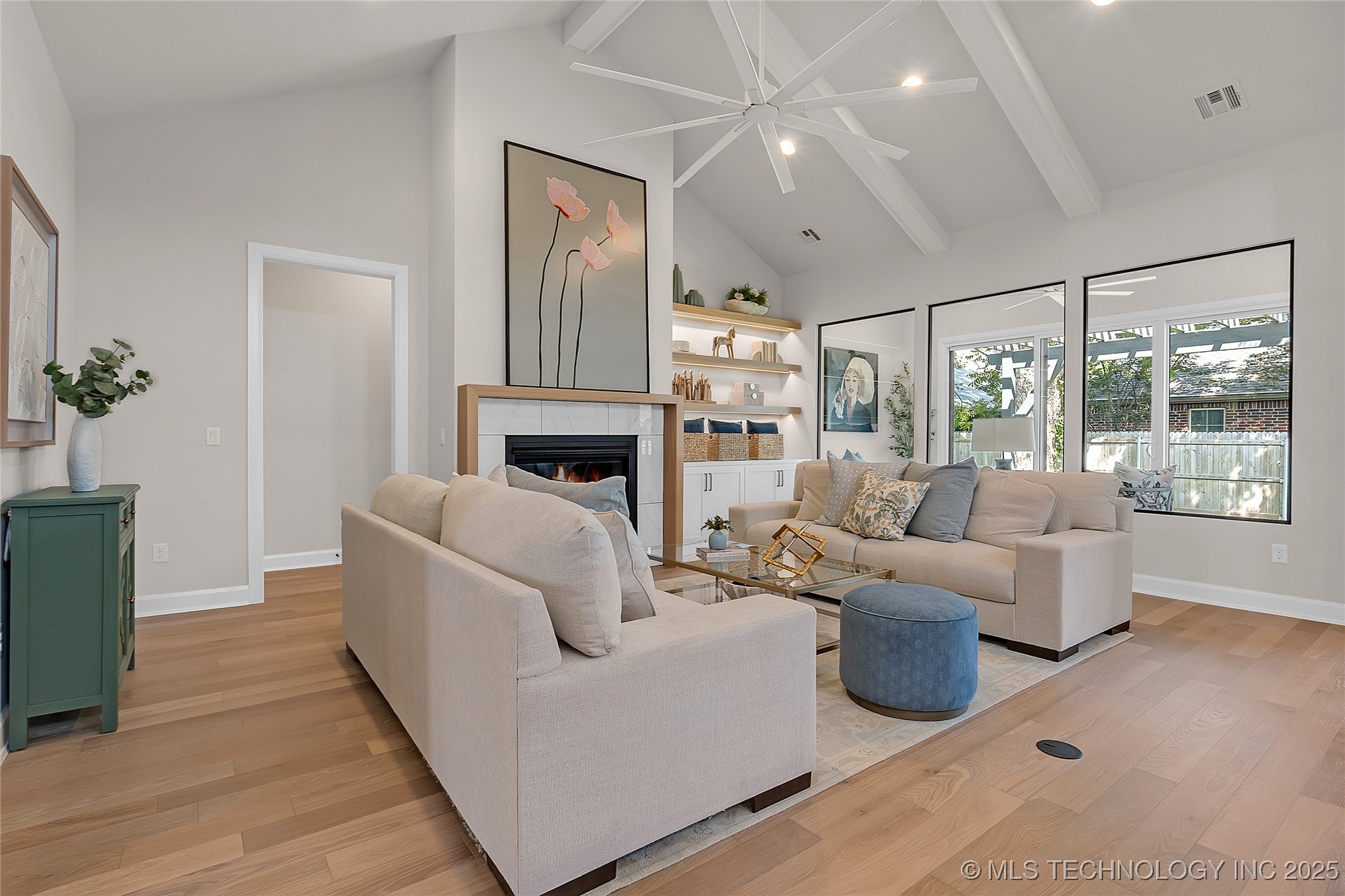 9617 E 119th Court Property Photo 7